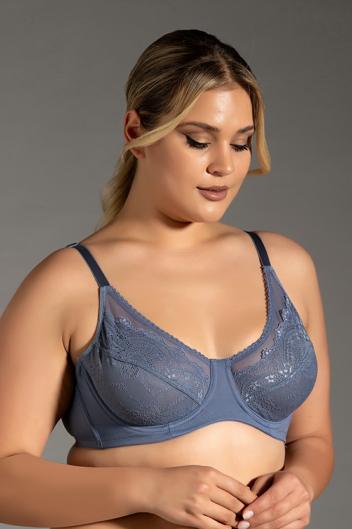 Kadın Minimizer D Cup Sütyen