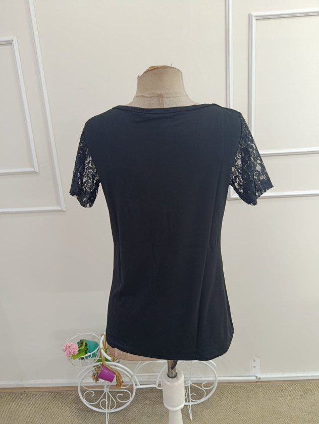 Kadın Kısa Kollu V Yakalı Dantelli Viskon Bluz, 35567