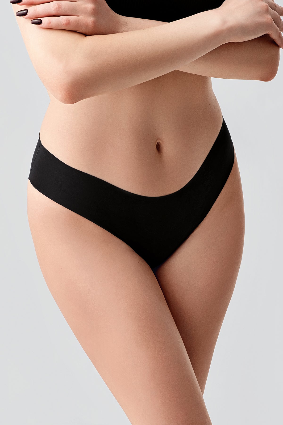 Kadın Slip Lazer Kesim Külot