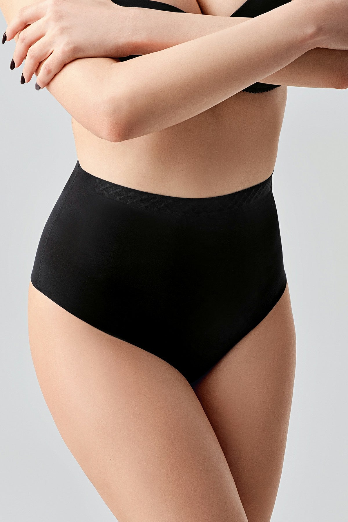 Kadın Yuksek Bel String Lazer Kesim Külot