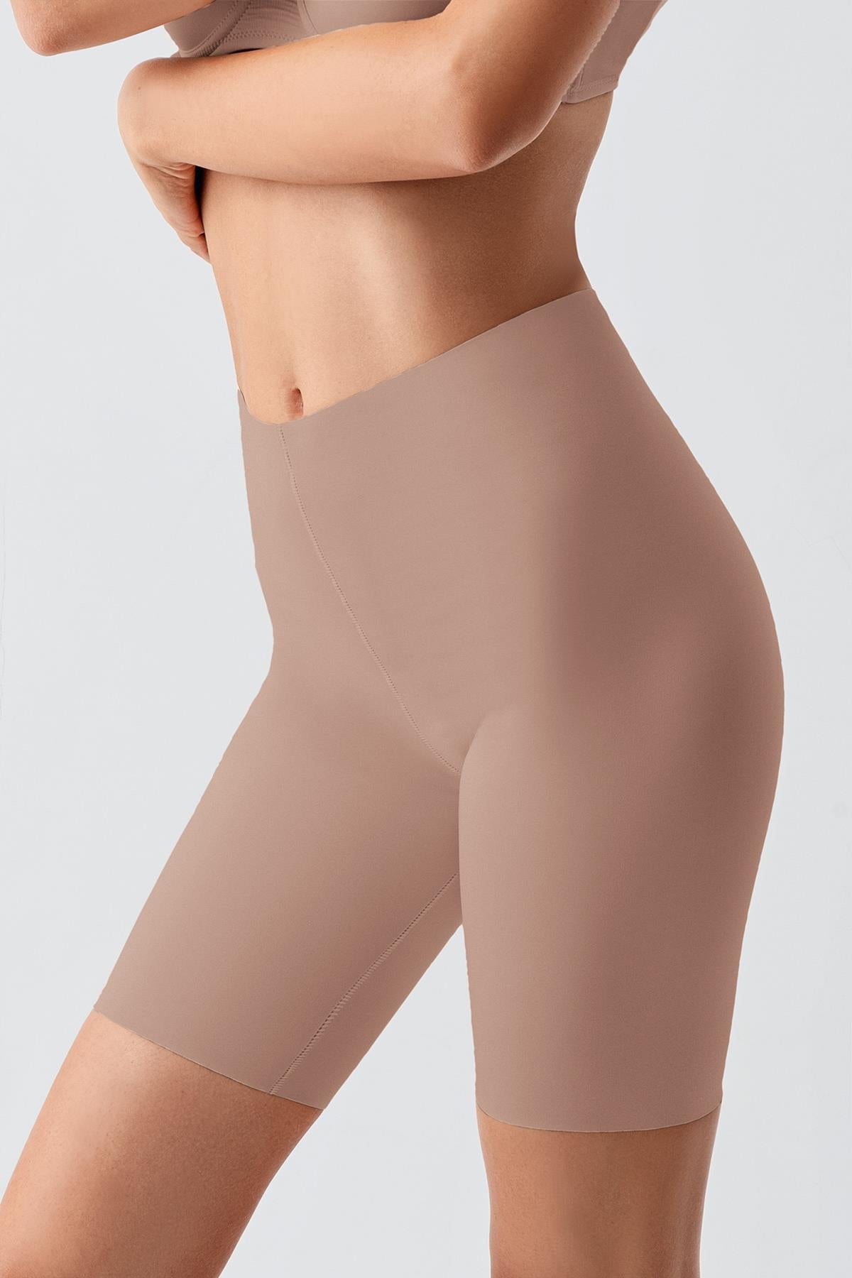 Dikişsiz Toparlayıcı Yüksek Bel Lazer Kesim Şortlu Korse
