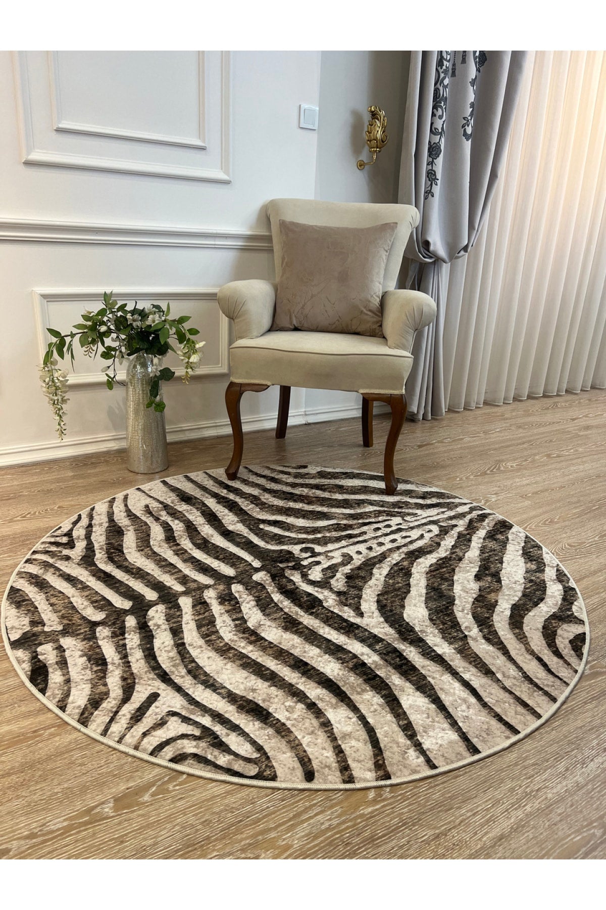 Zebra Desenli Yuvarlak Siyah - Gri Dekoratif Halı