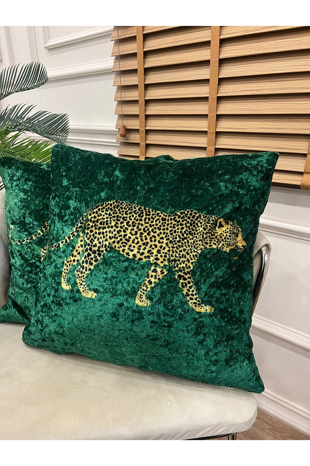 %100 Kadife Leopar Desenli Kırlent Yastık Kılıfı