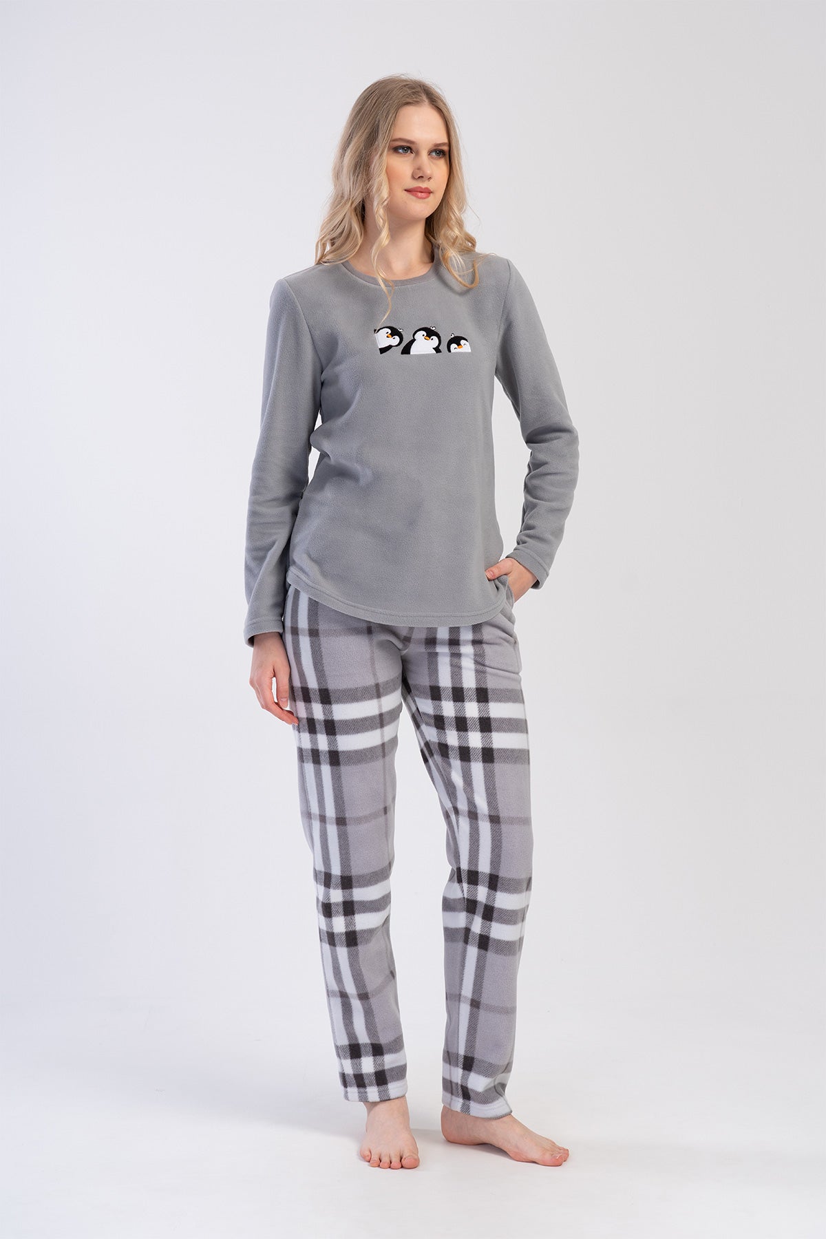 Woman Plaid Pengue Fleece Pyjama Set