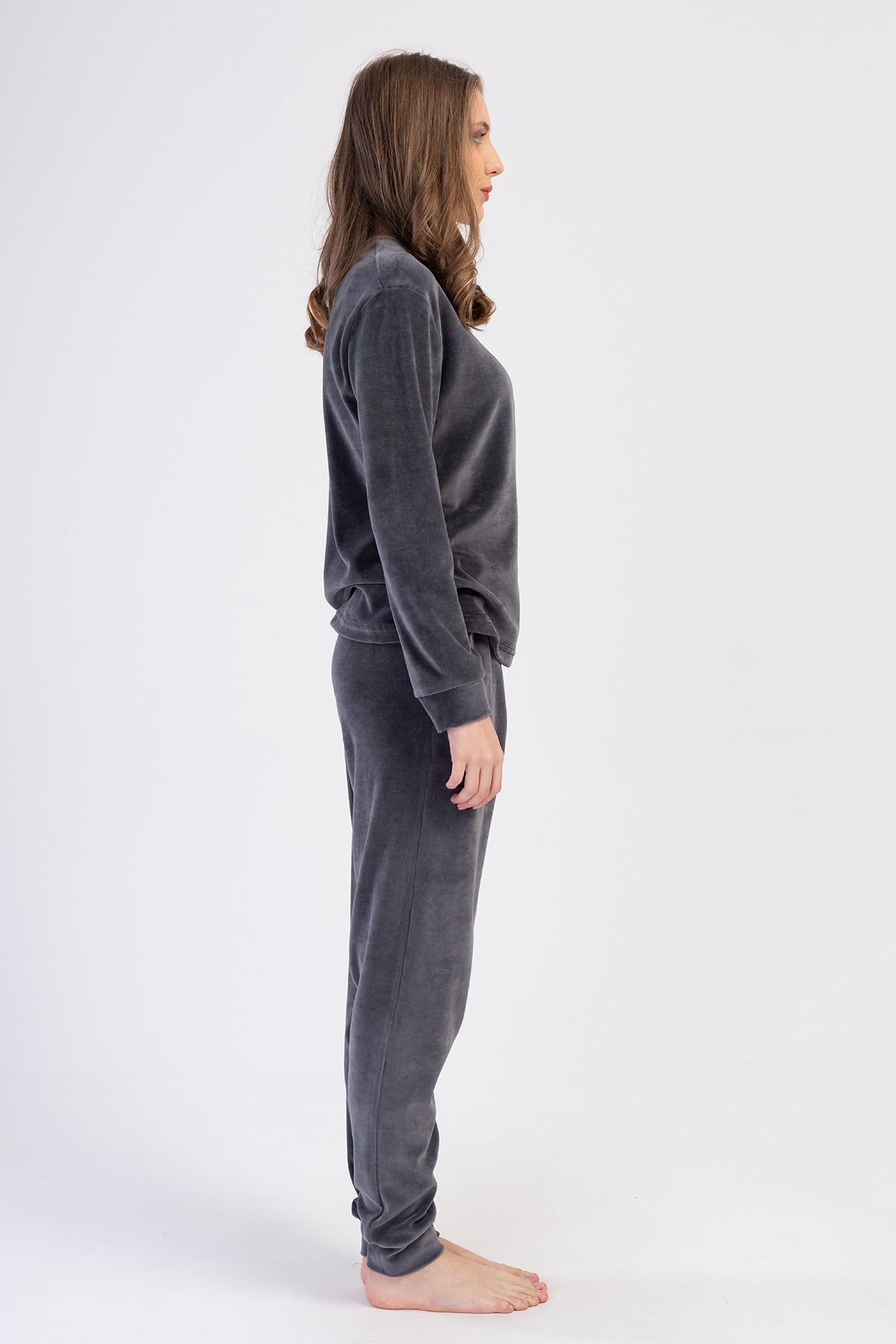 Woman Velvet Fume Pocket Detail Pyjama Set