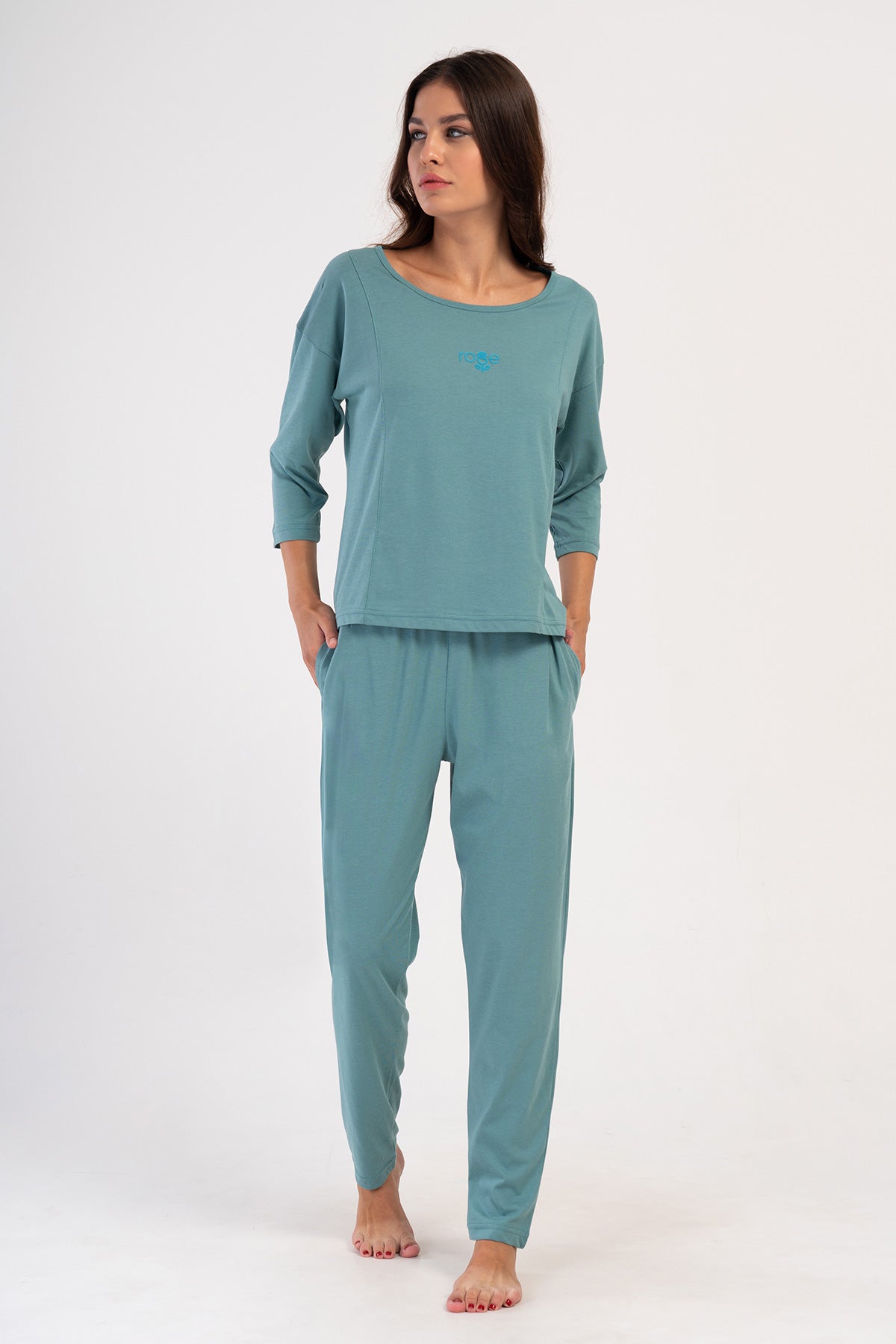 KADIN P.SUPREM O YAKA DUSUK OMUZLU 3/4KOL PILELI CEPLI PIJAMA TAKIM