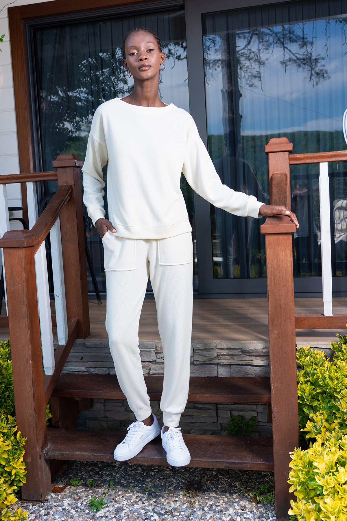 Woman Ecru Lycra Polyviscon Low Shoulder Long Sleeve Pant Set