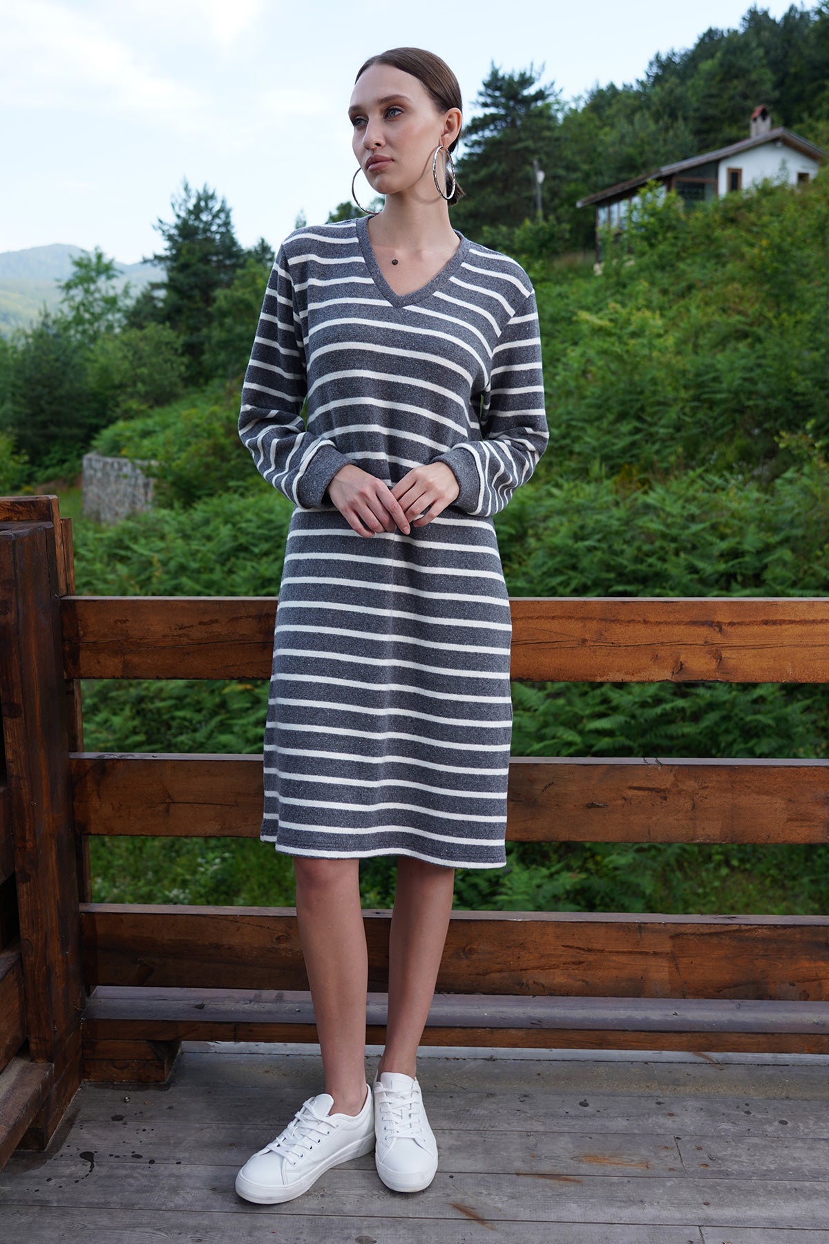 KADIN LYC REJENERE SUPREM V YAKA UZUN KOL MANSETLI ELBISE