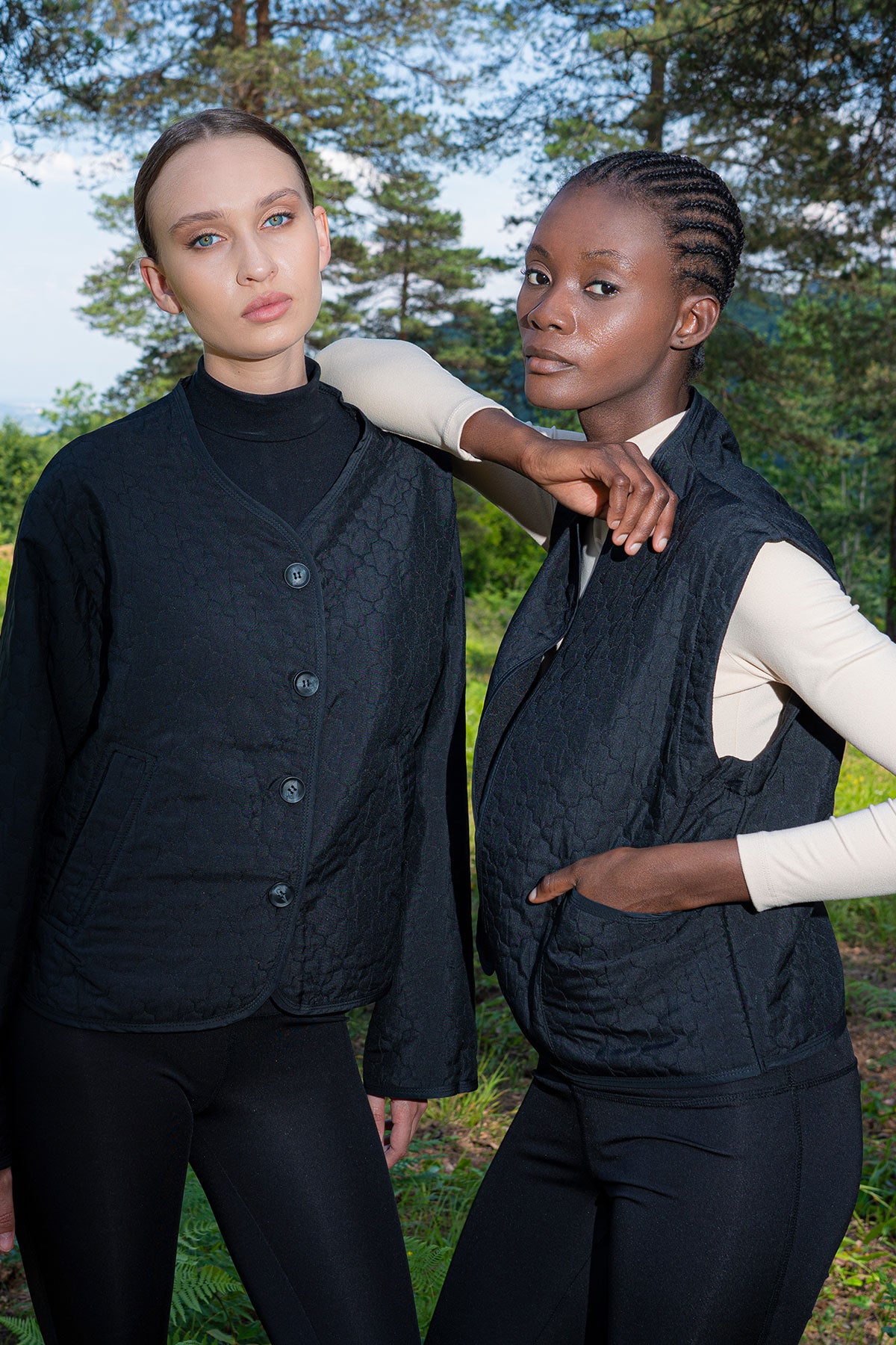 KADIN KAPITONE ETEGI OVAL CEPLI YELEK