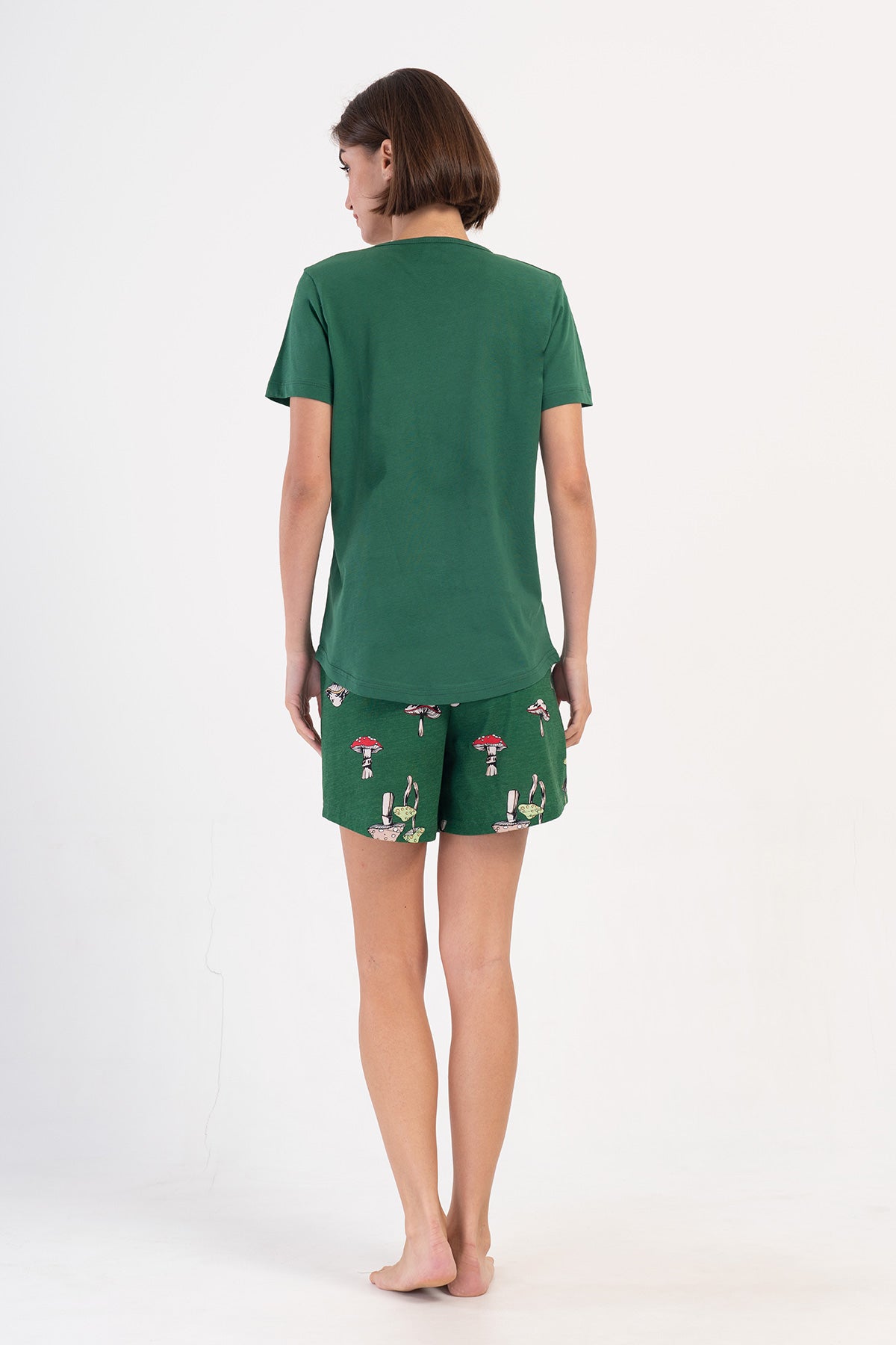 KADIN P.SUPREM O YAKA KISA KOL ETEGI OVAL SORT TAKIM