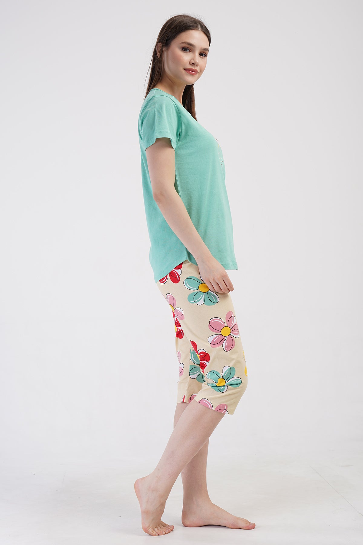 KADIN P.SUPREM O YAKA KISA KOL ETEGI OVAL KAPRI TAKIM