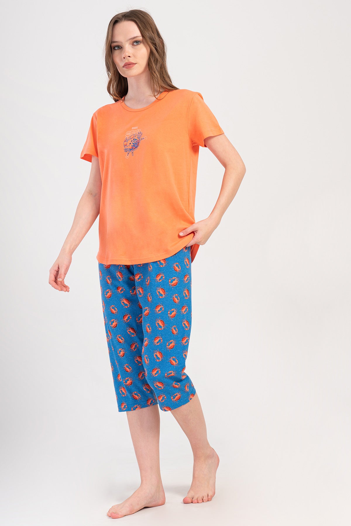 KADIN P.SUPREM O YAKA KISA KOL ETEGI OVAL KAPRI TAKIM