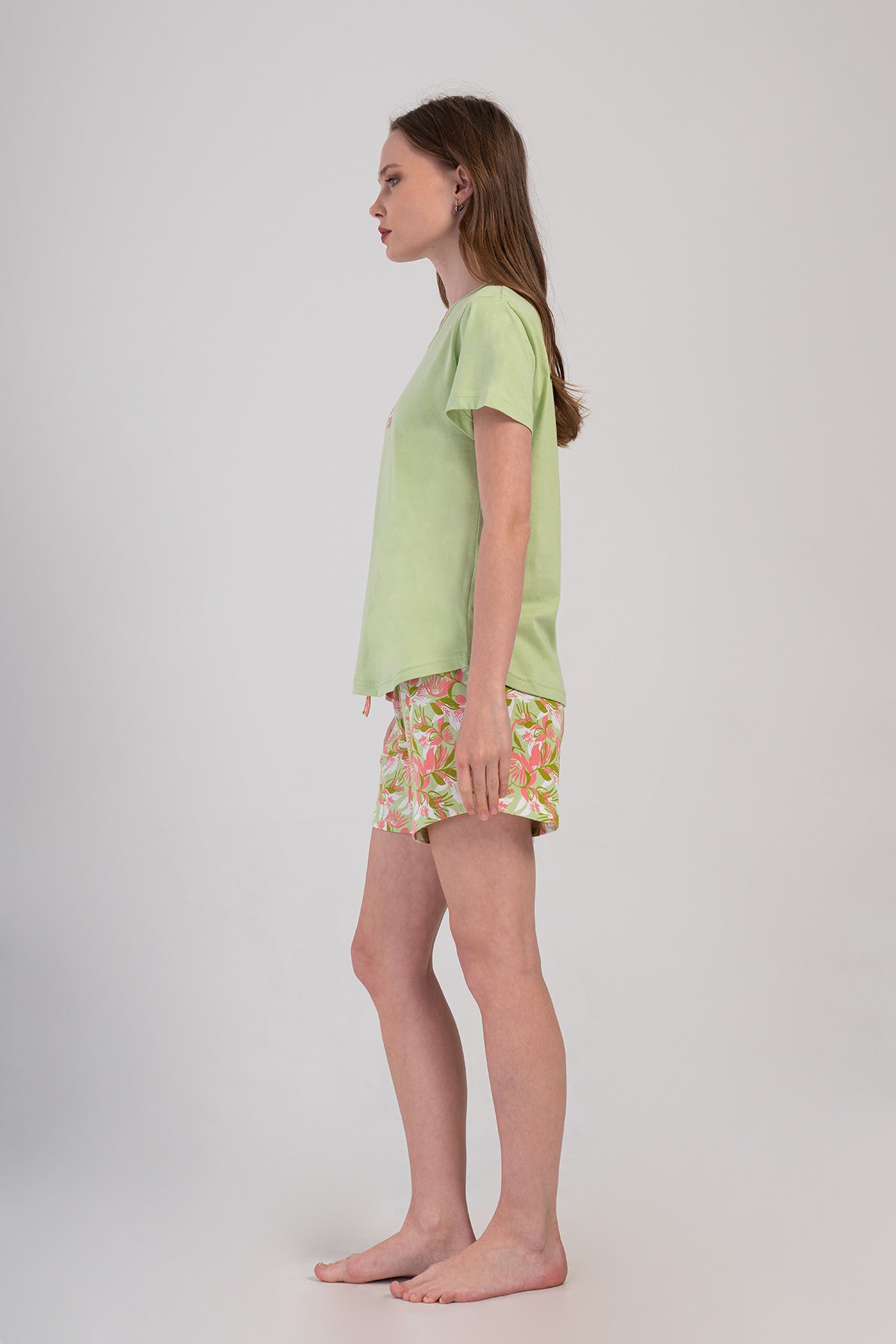 KADIN P.SUPREM O YAKA KISA KOL ETEGI OVAL SORT TAKIM