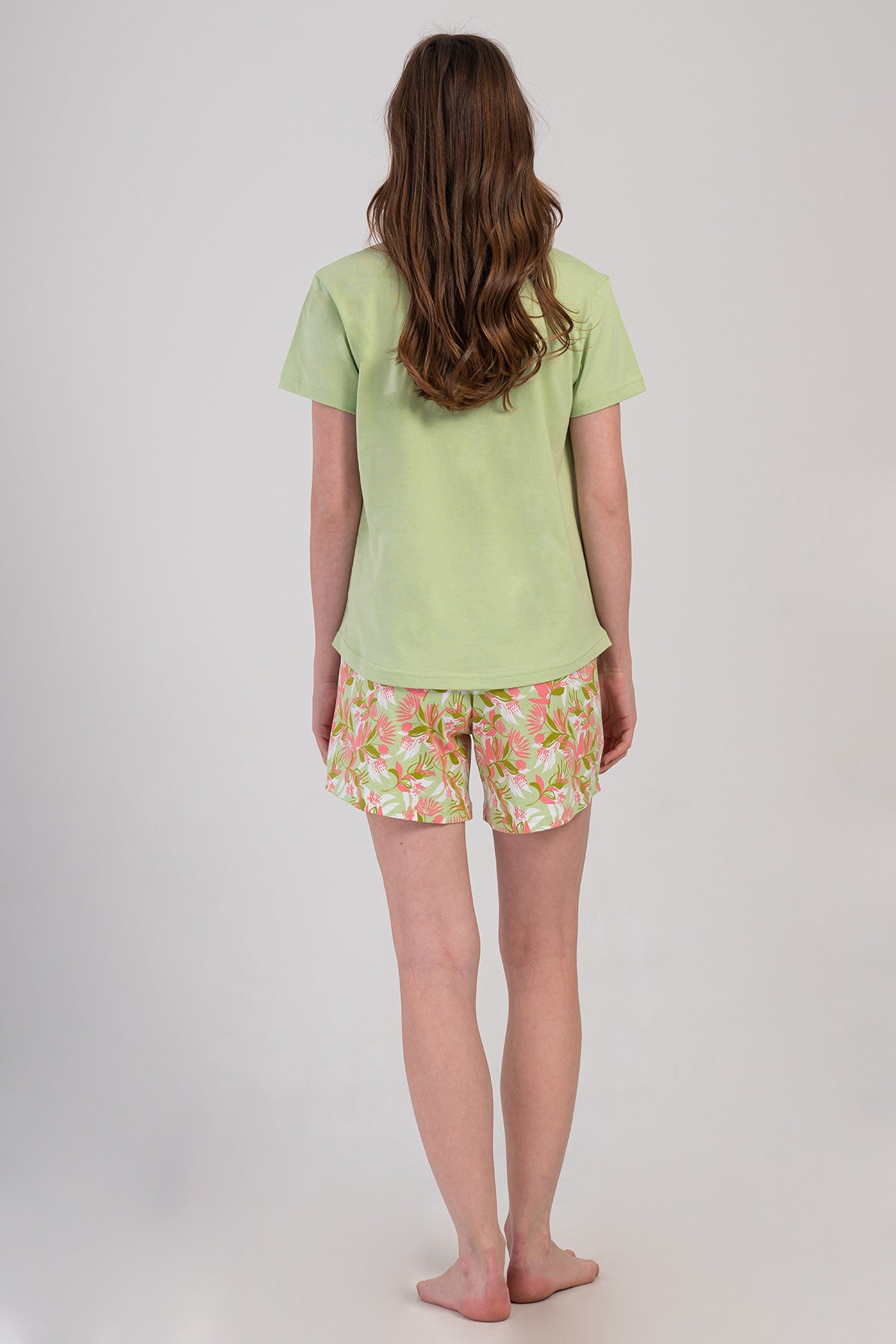 KADIN P.SUPREM O YAKA KISA KOL ETEGI OVAL SORT TAKIM