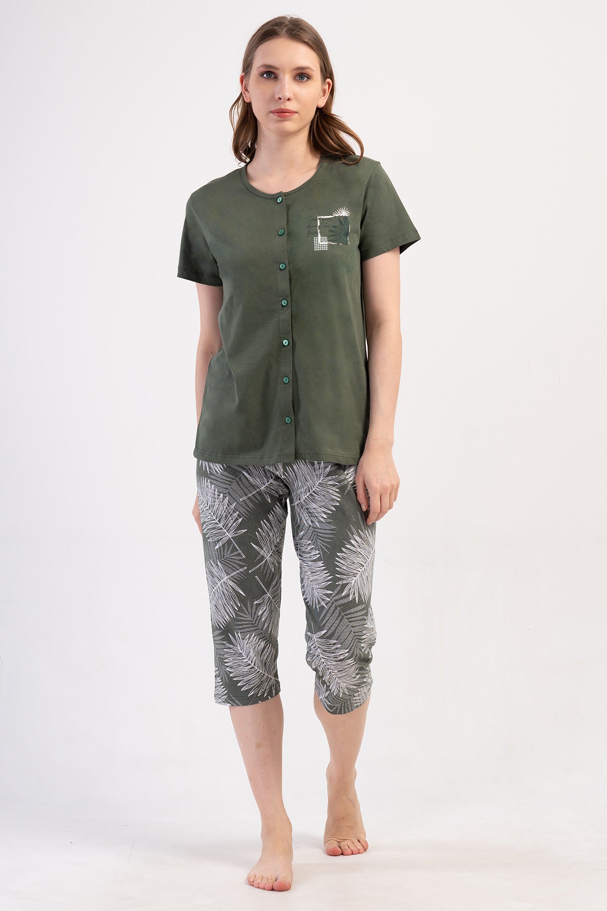 Woman Supreme Cena Buttoned Capri Set