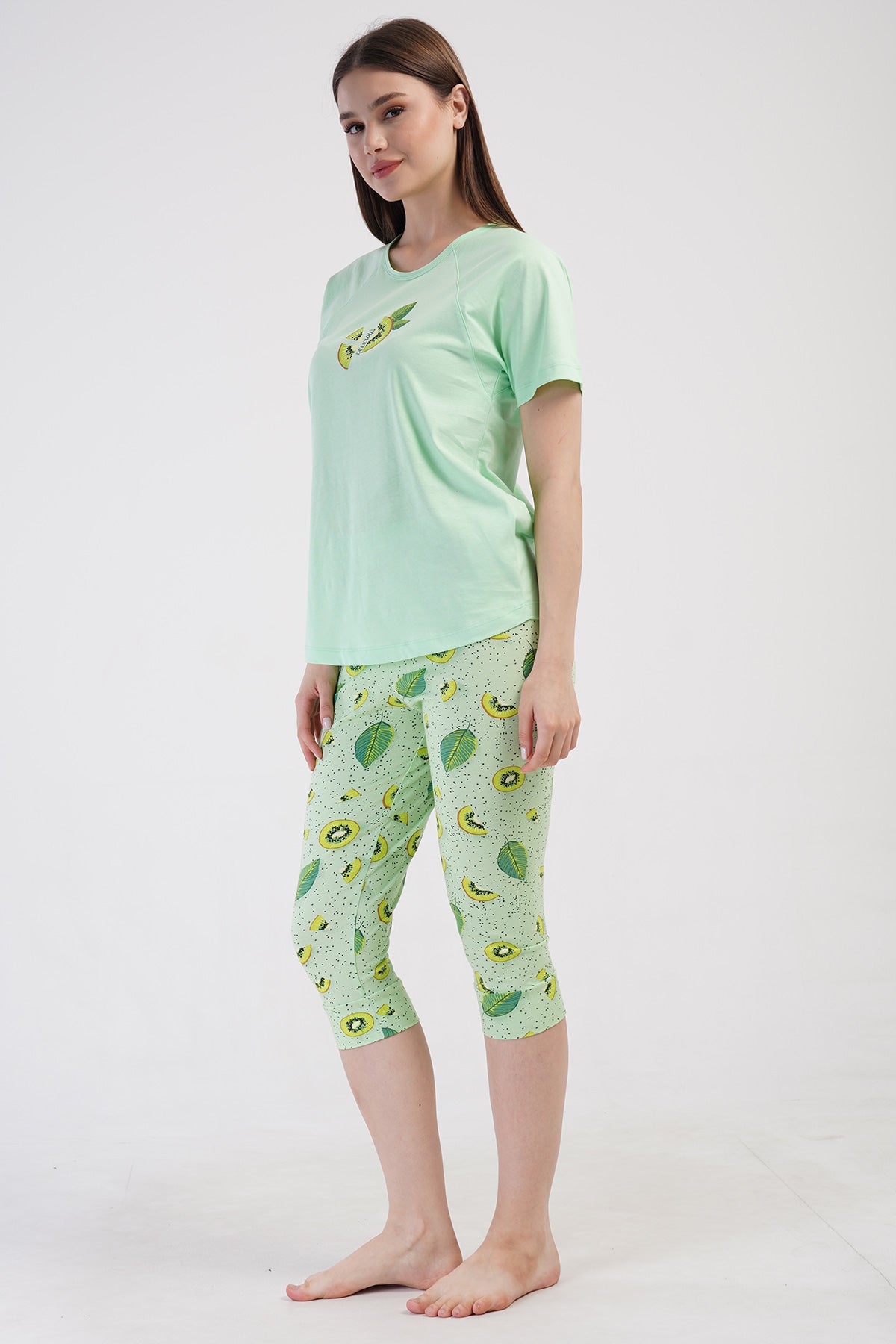 Woman Lycra Supreme Fruit Capri Set