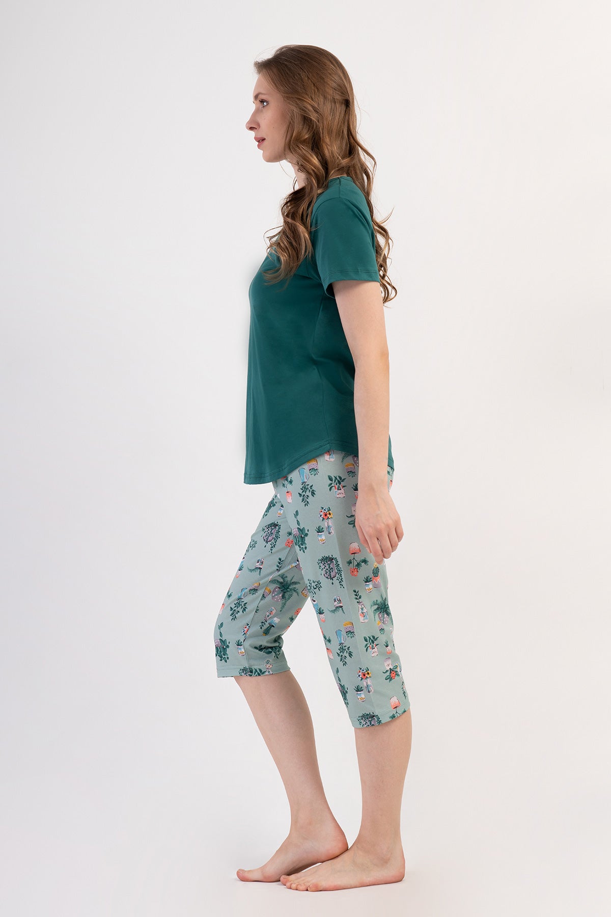 KADIN P.SUPREM O YAKA KISA KOL ETEGI OVAL KAPRI TAKIM