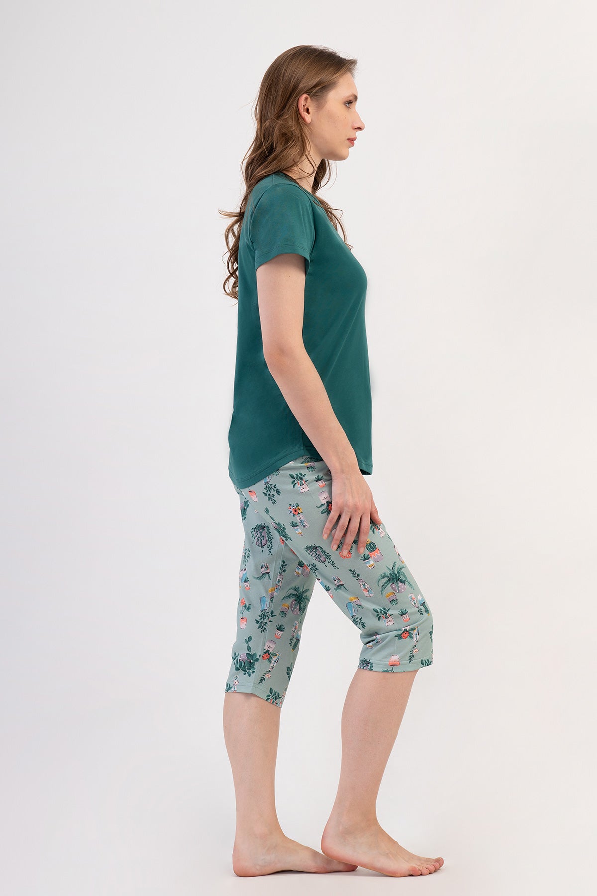 KADIN P.SUPREM O YAKA KISA KOL ETEGI OVAL KAPRI TAKIM