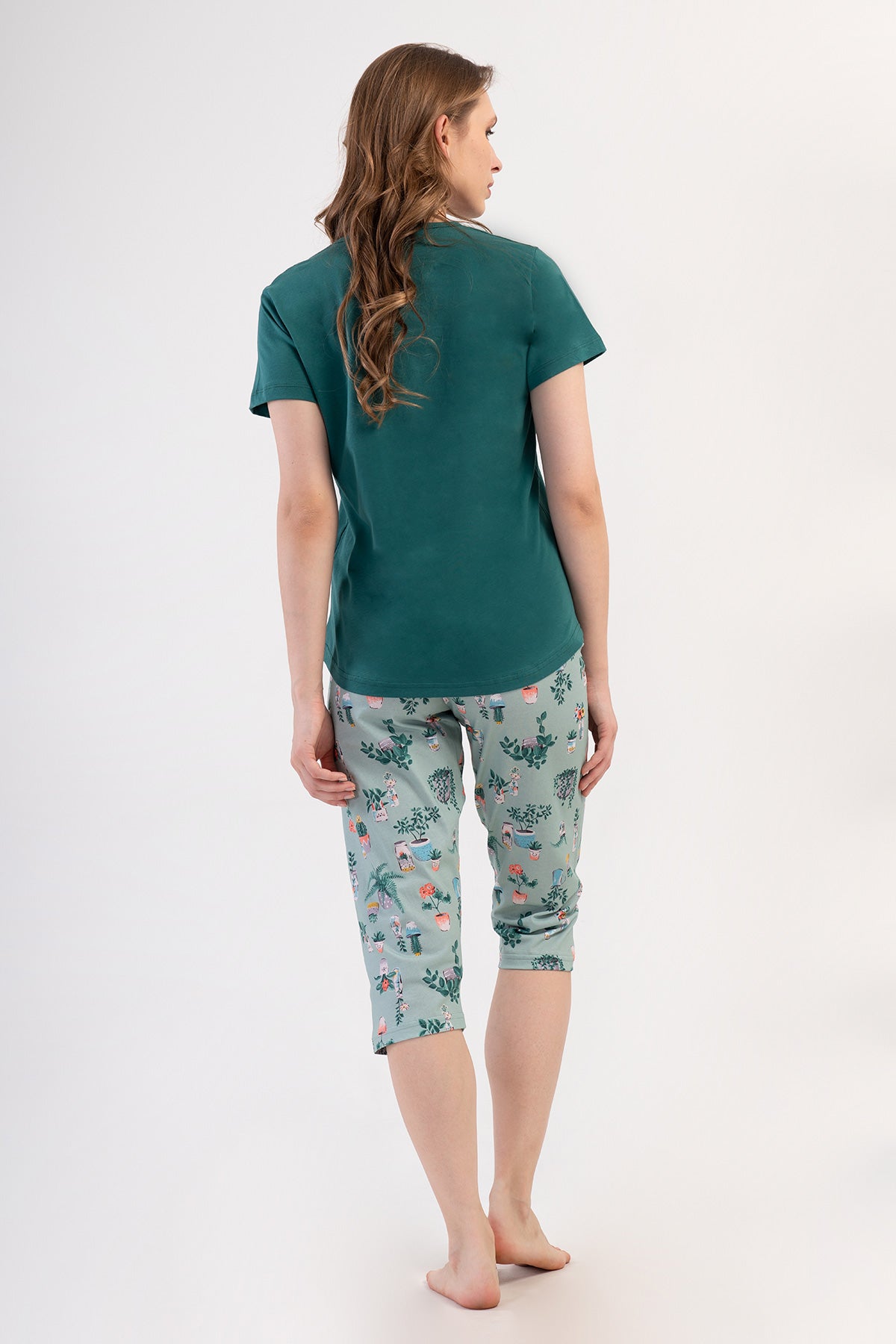 KADIN P.SUPREM O YAKA KISA KOL ETEGI OVAL KAPRI TAKIM