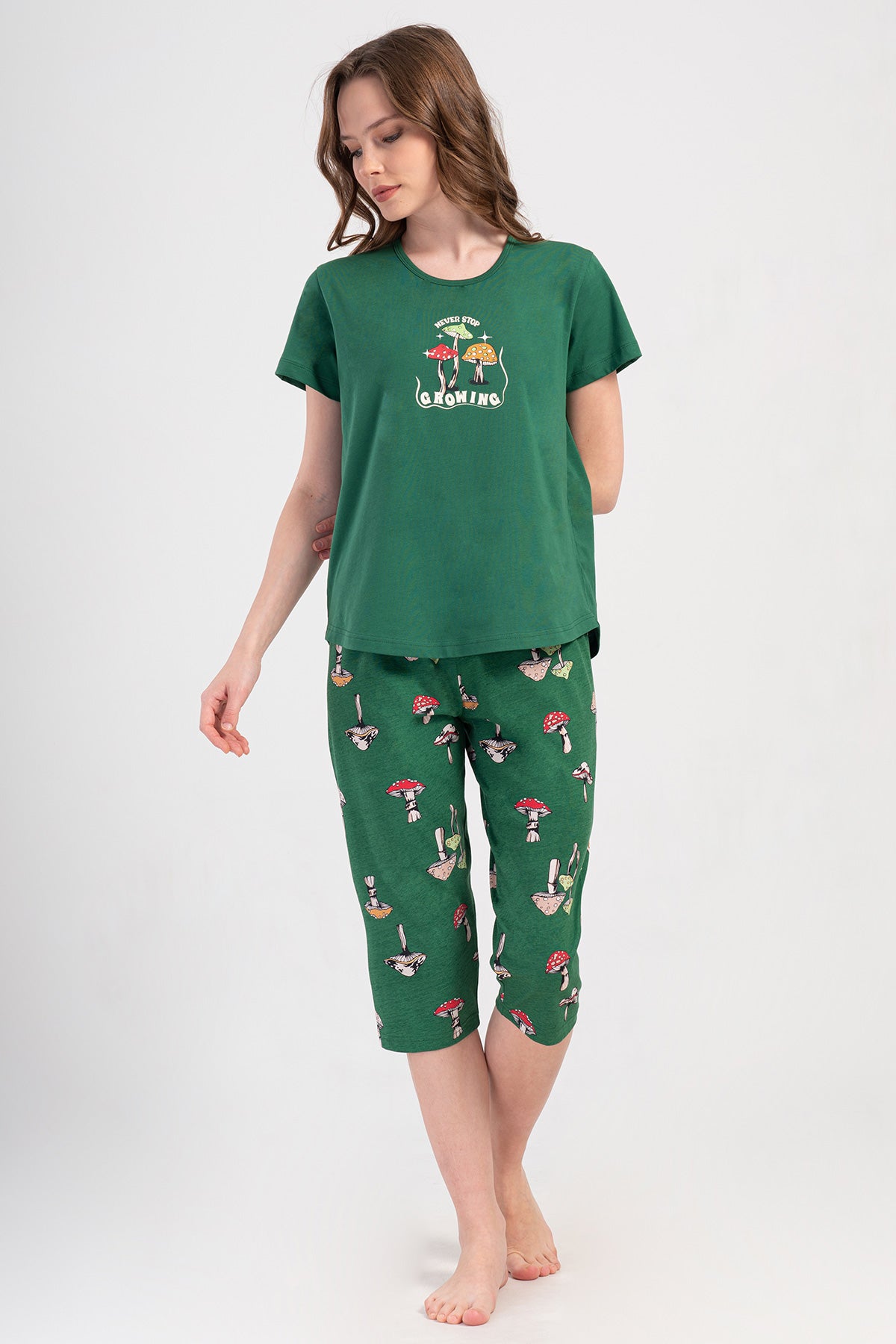 KADIN P.SUPREM O YAKA KISA KOL ETEGI OVAL KAPRI TAKIM