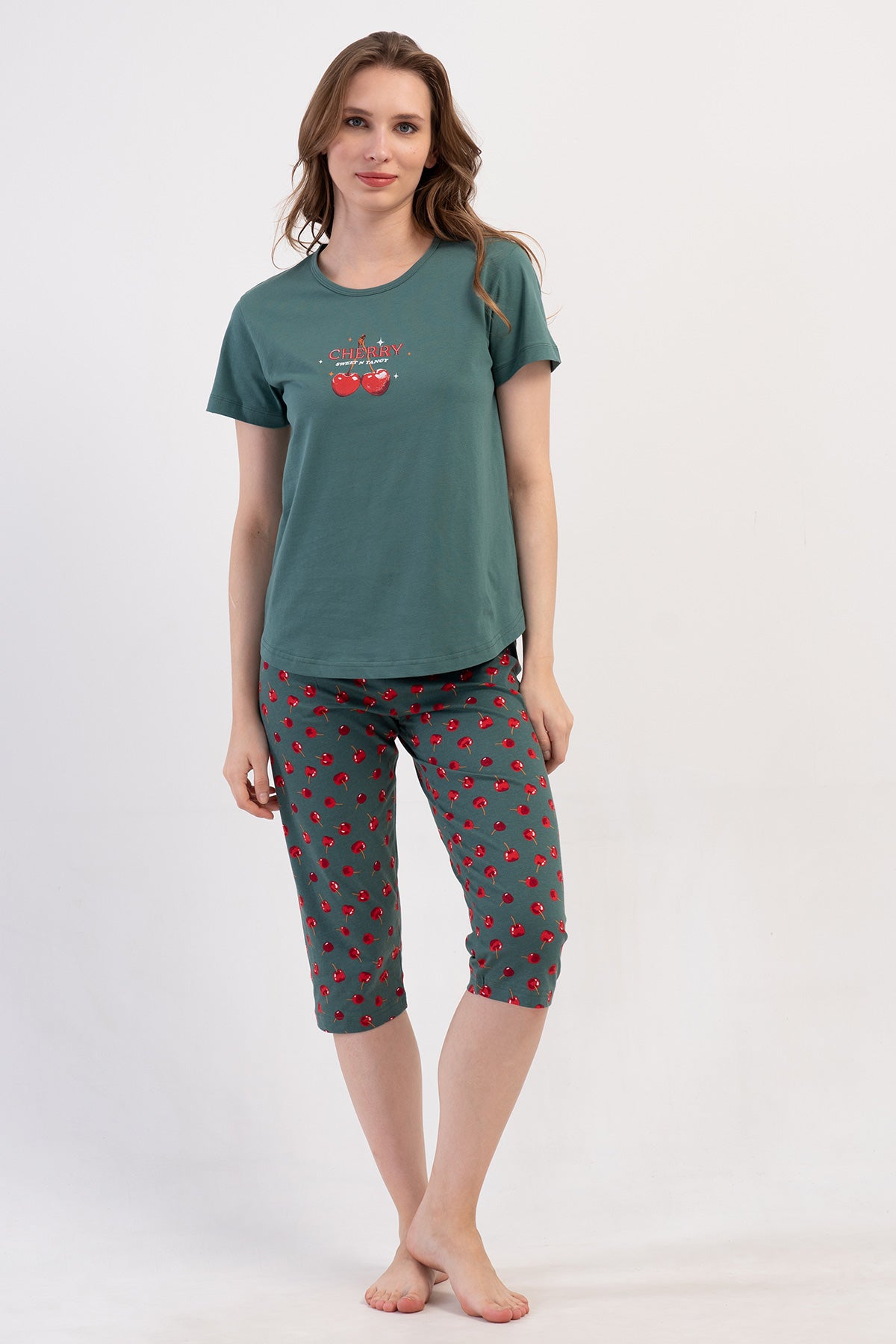 Woman Supreme Naya Capri Set