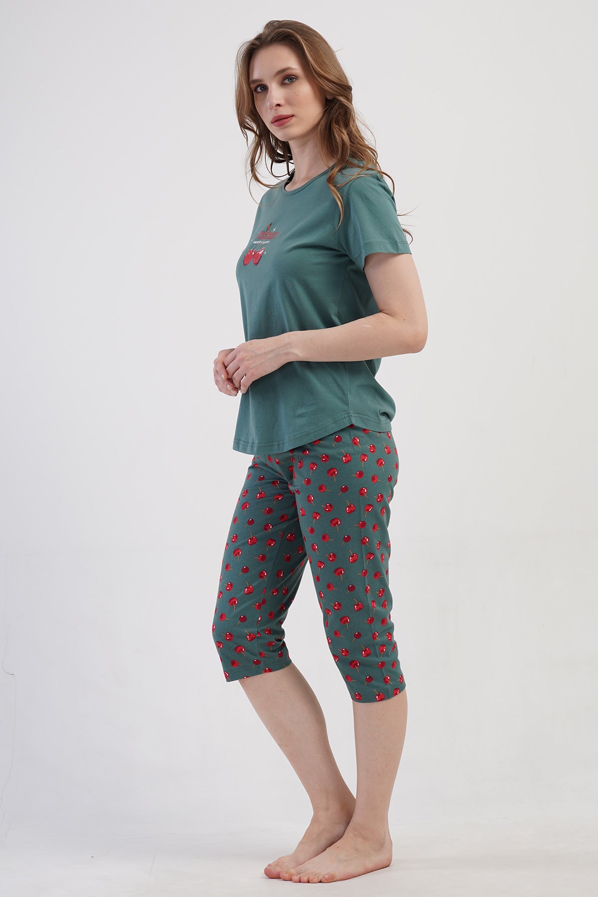 Woman Supreme Naya Capri Set
