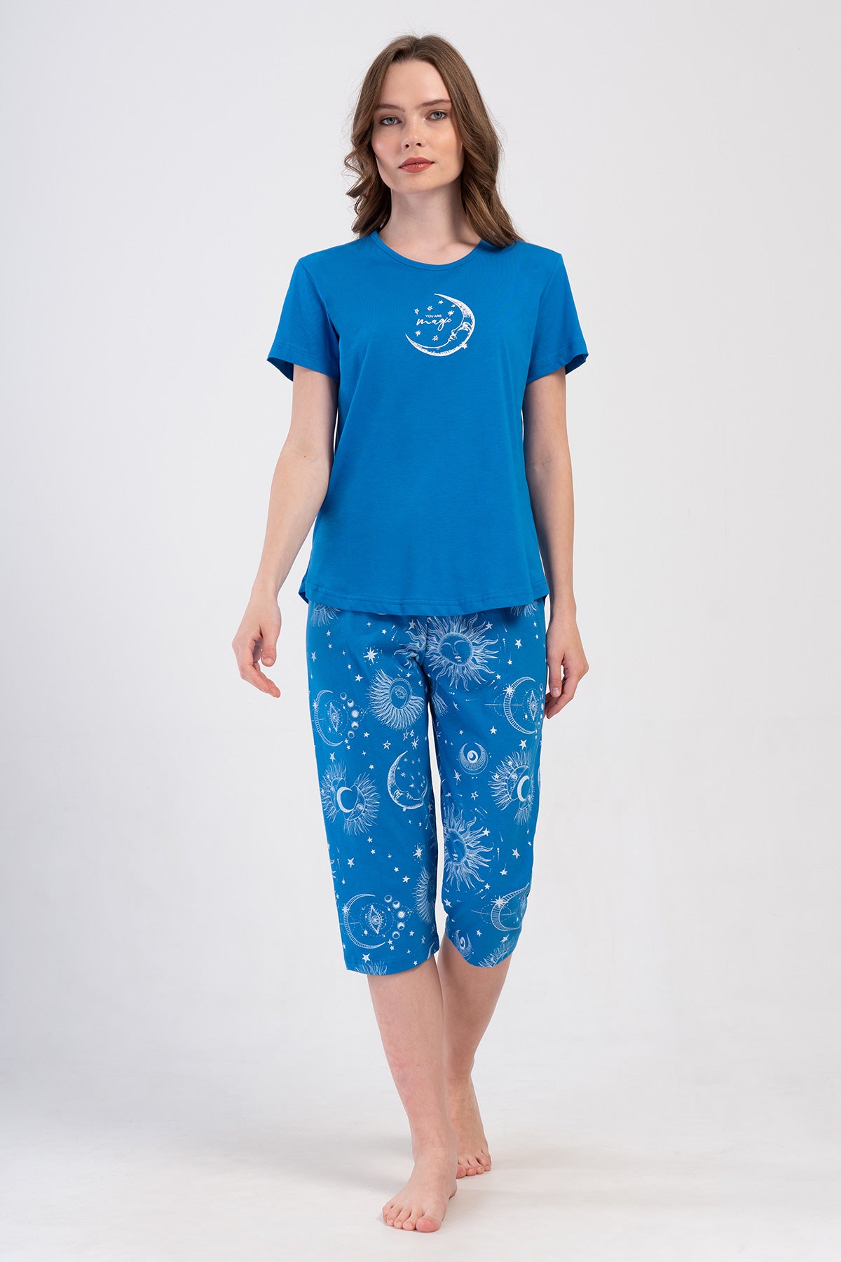 Woman Nighty Sax Capri Set
