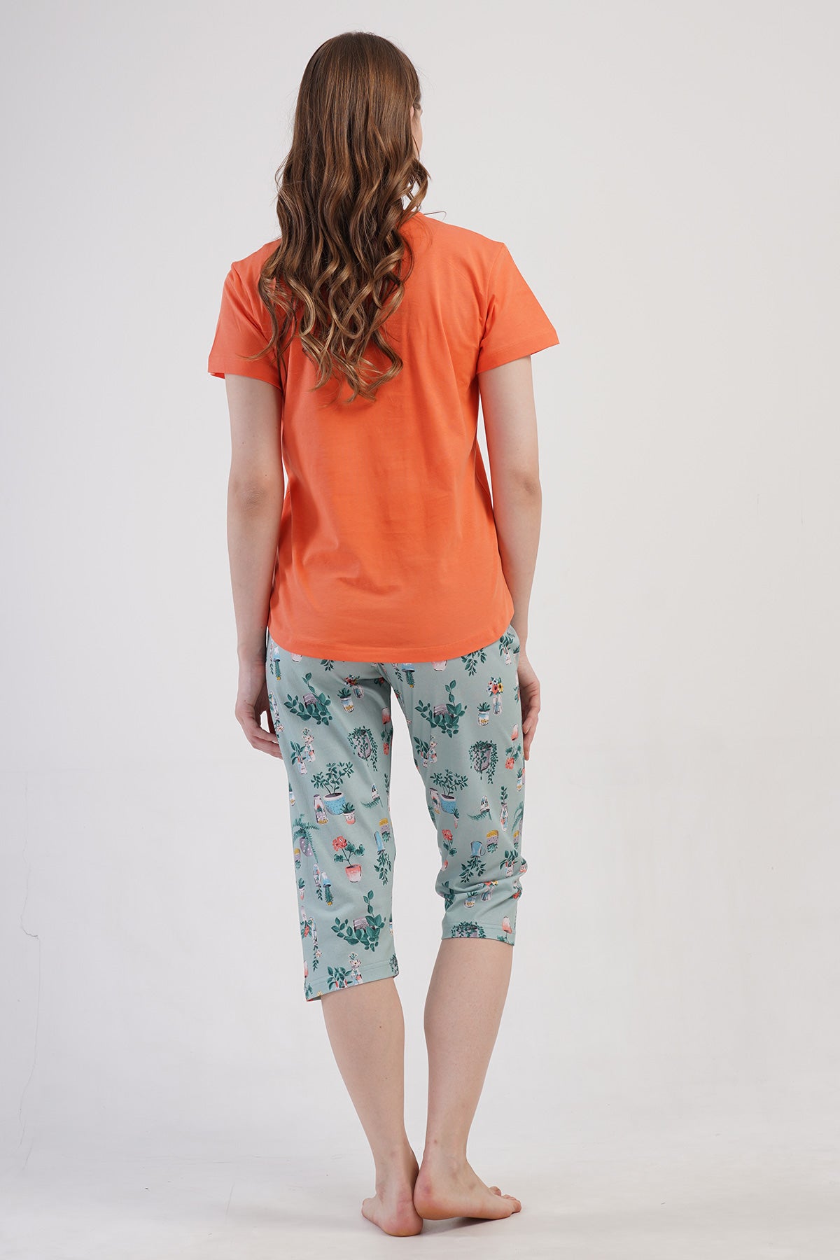 Woman Supreme Kima Short Sleeve Capri Set