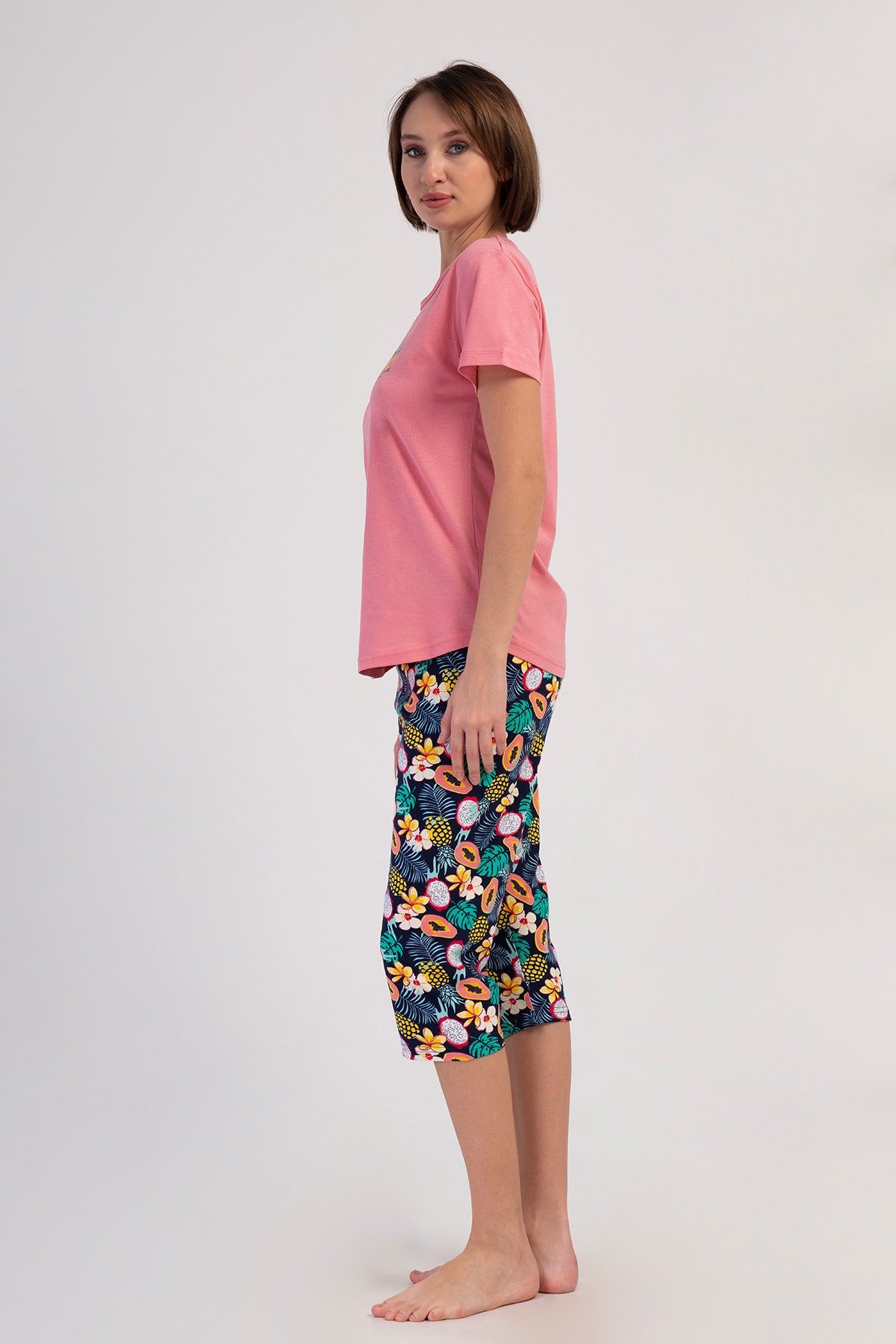 KADIN P.SUPREM O YAKA KISA KOL ETEGI OVAL KAPRI TAKIM