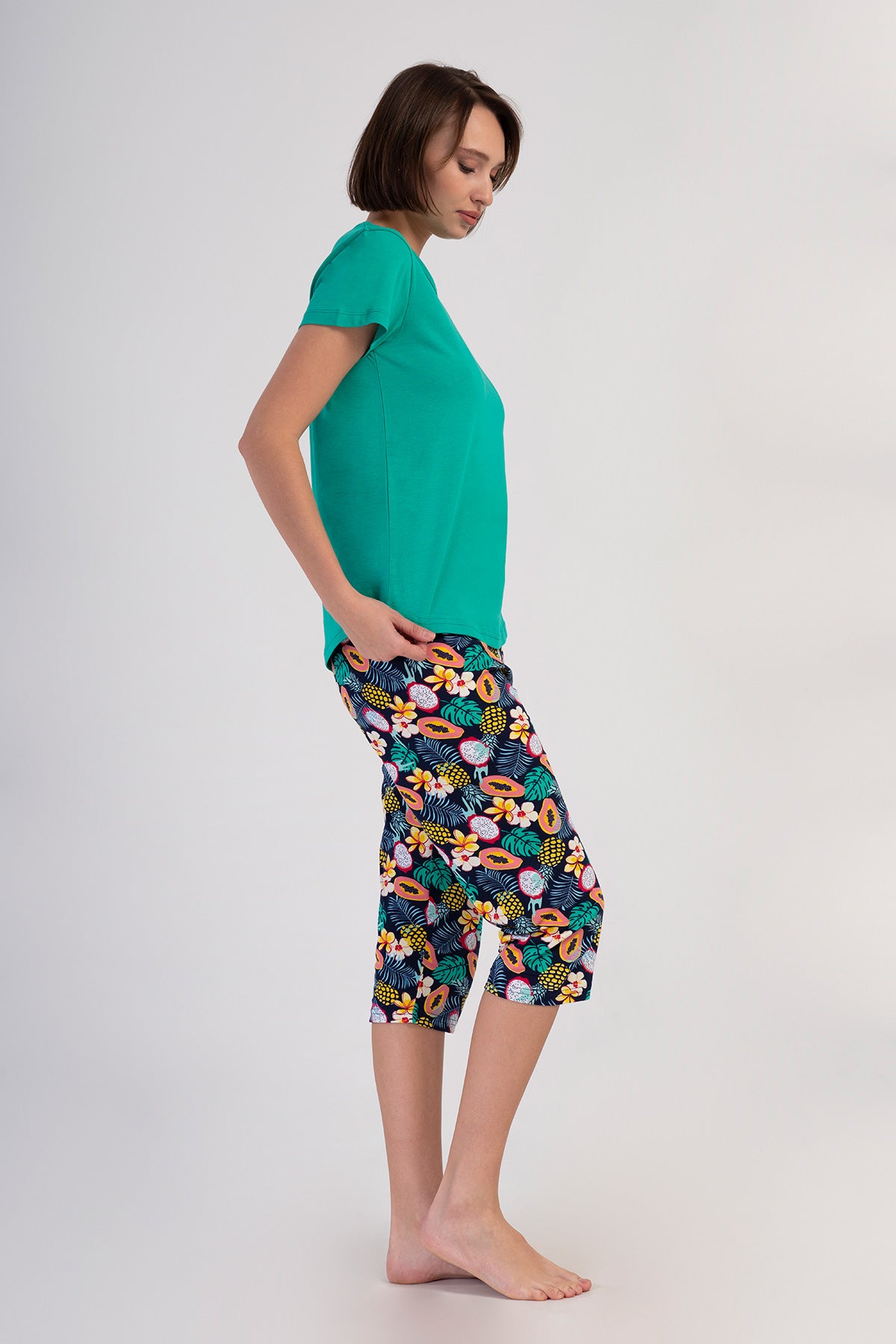 Woman Supreme Sola Capri Set