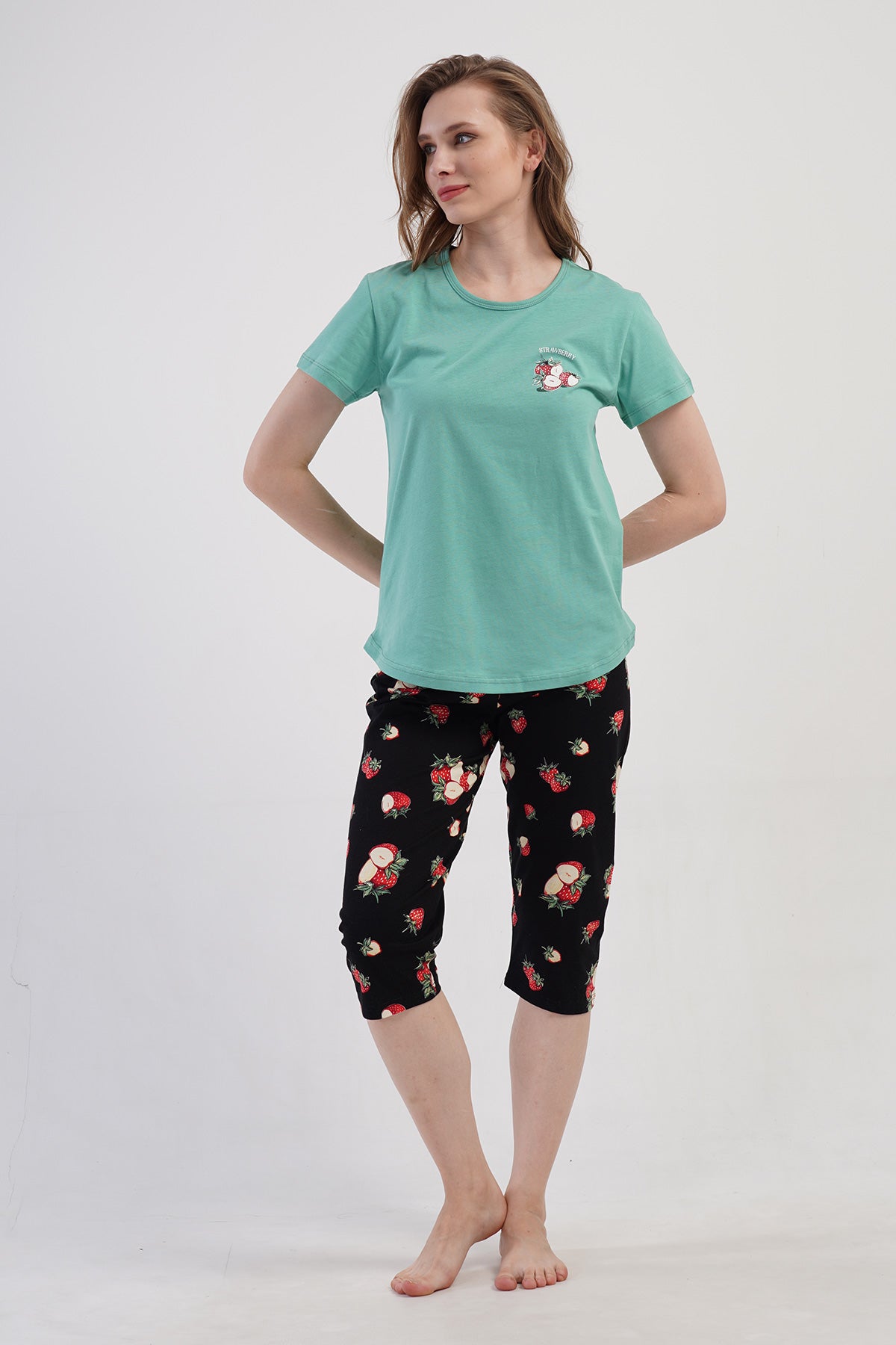Woman Supreme Zeva Capri Set