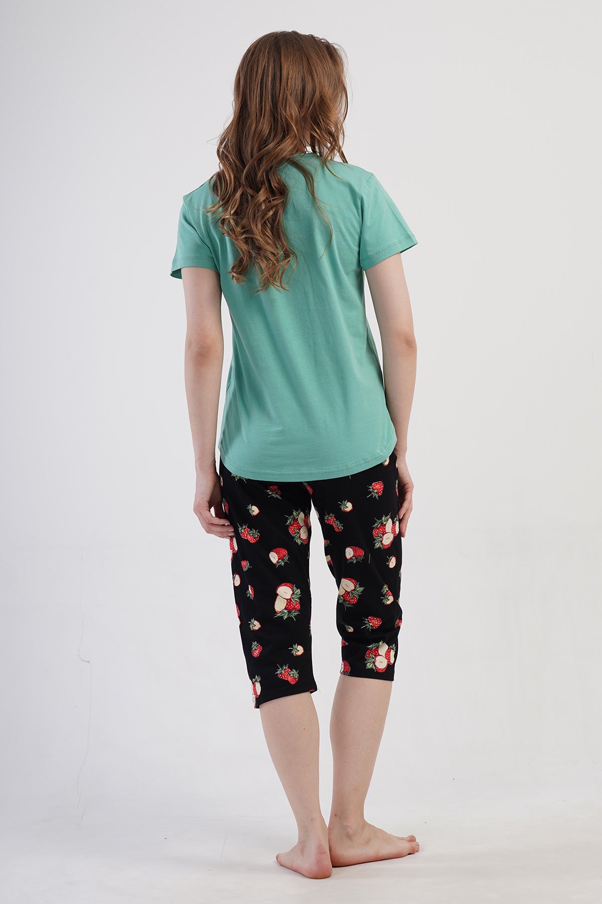 Woman Supreme Zeva Capri Set