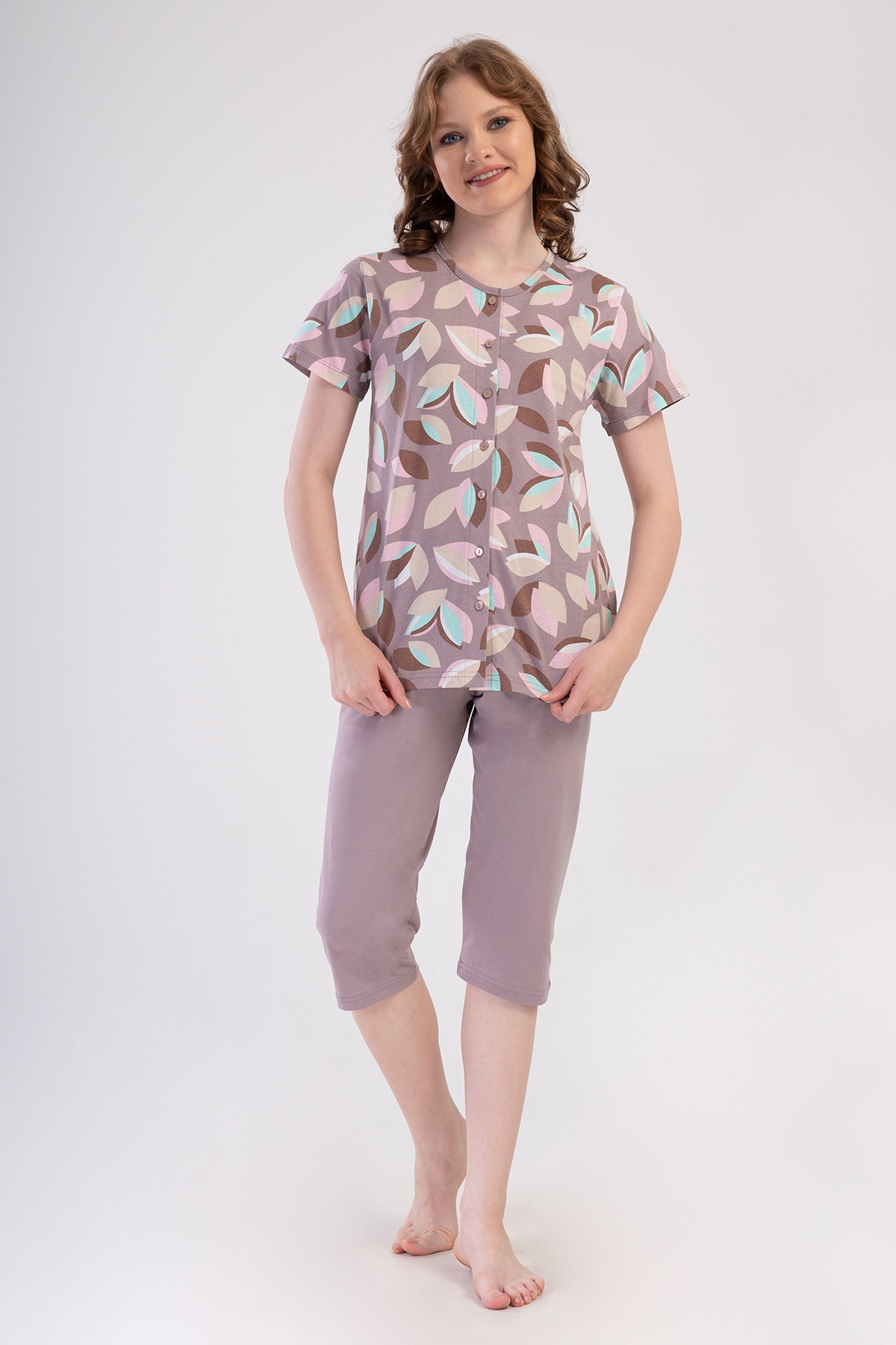 Woman Supreme Vilo Buttoned Capri Set
