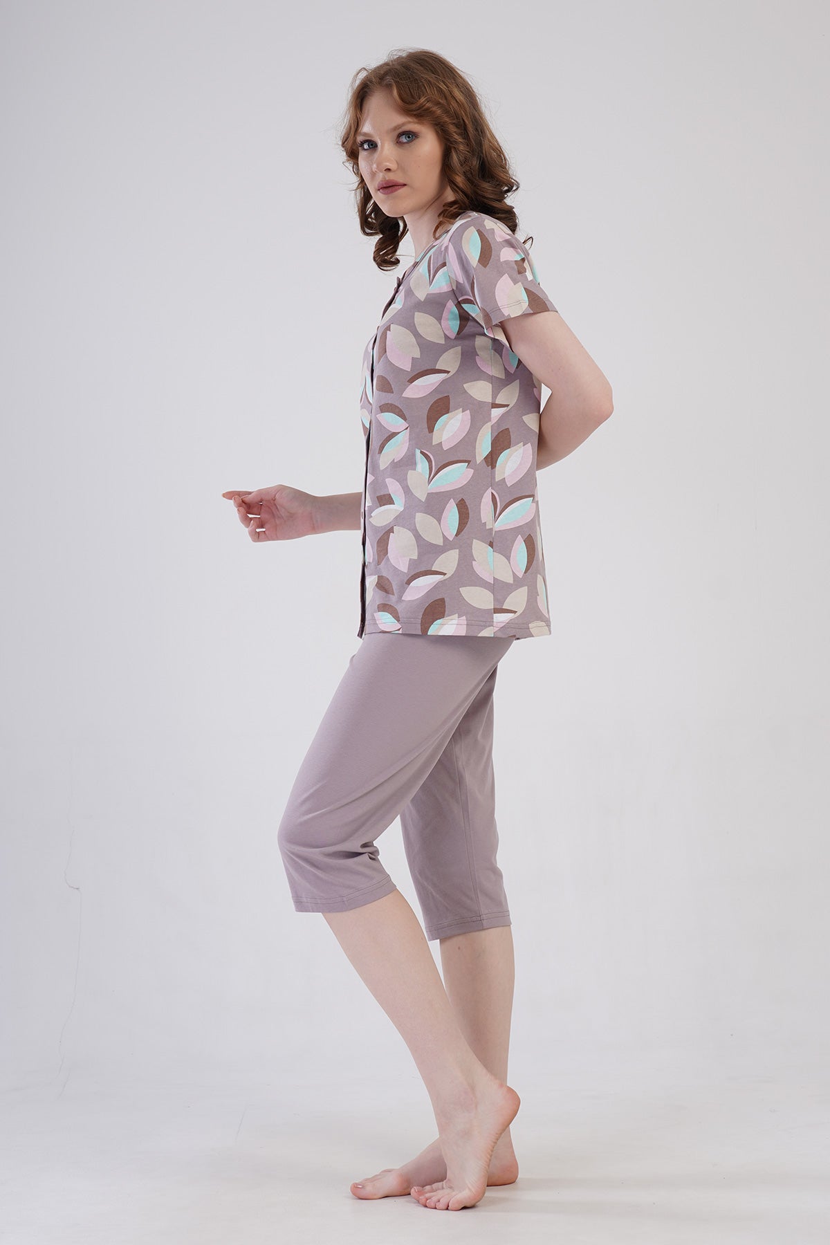 Woman Supreme Vilo Buttoned Capri Set