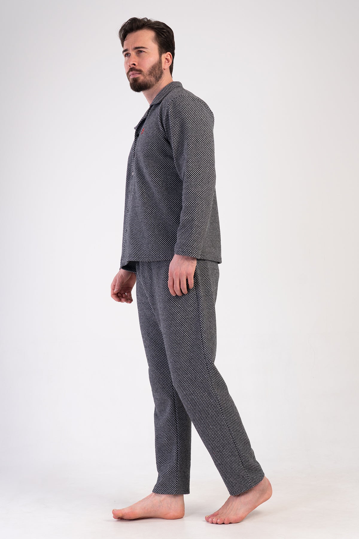 CEPLI ERKEK JAKARLI INTERLOK TAMAMI DUGMELI UZUN KOL PIJAMA TAKIM
