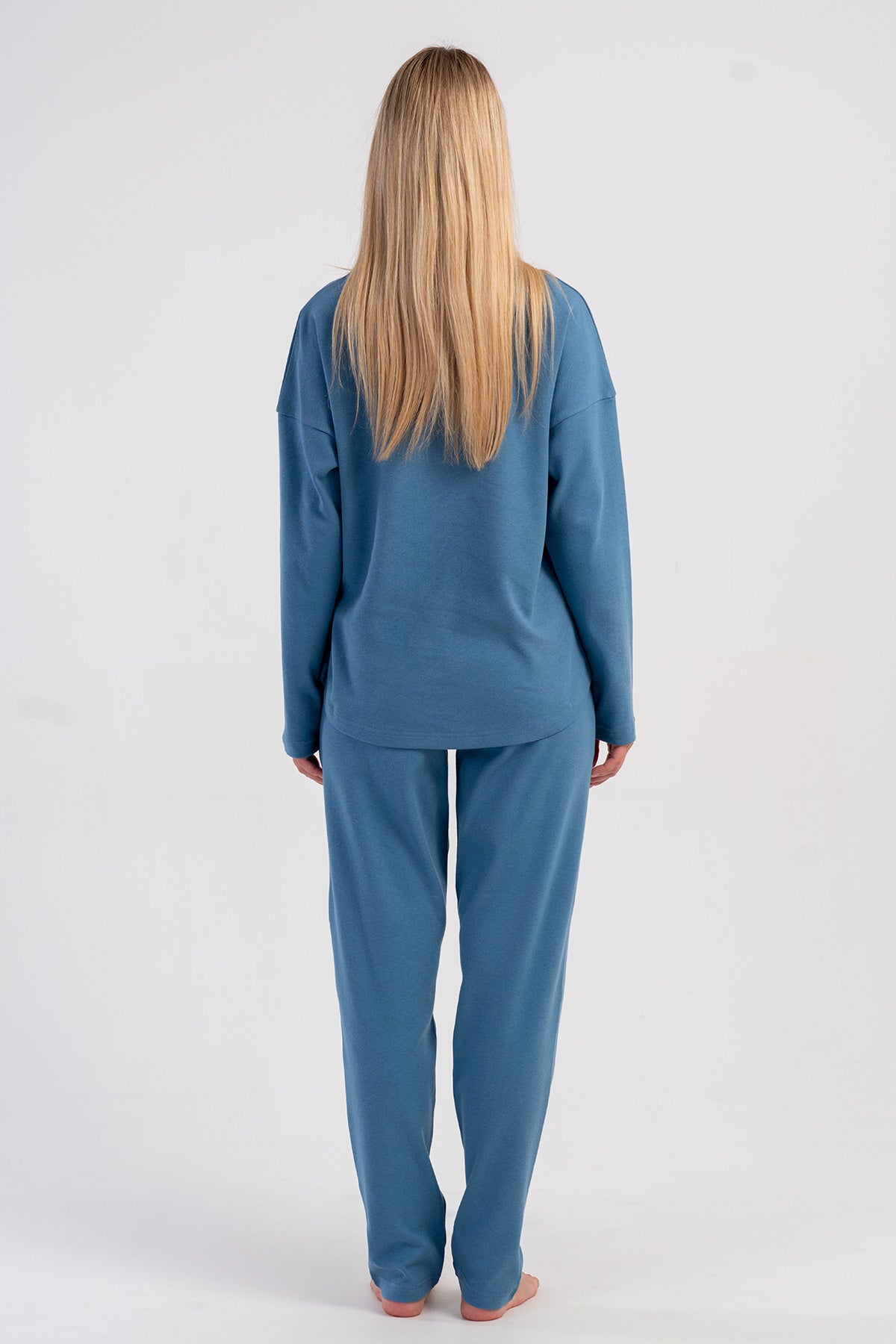 KADIN INTERLOK O YAKA DUSUK OMUZLU UZUN KOL ETEGI OVAL CEPLI PIJAMA TAKIM