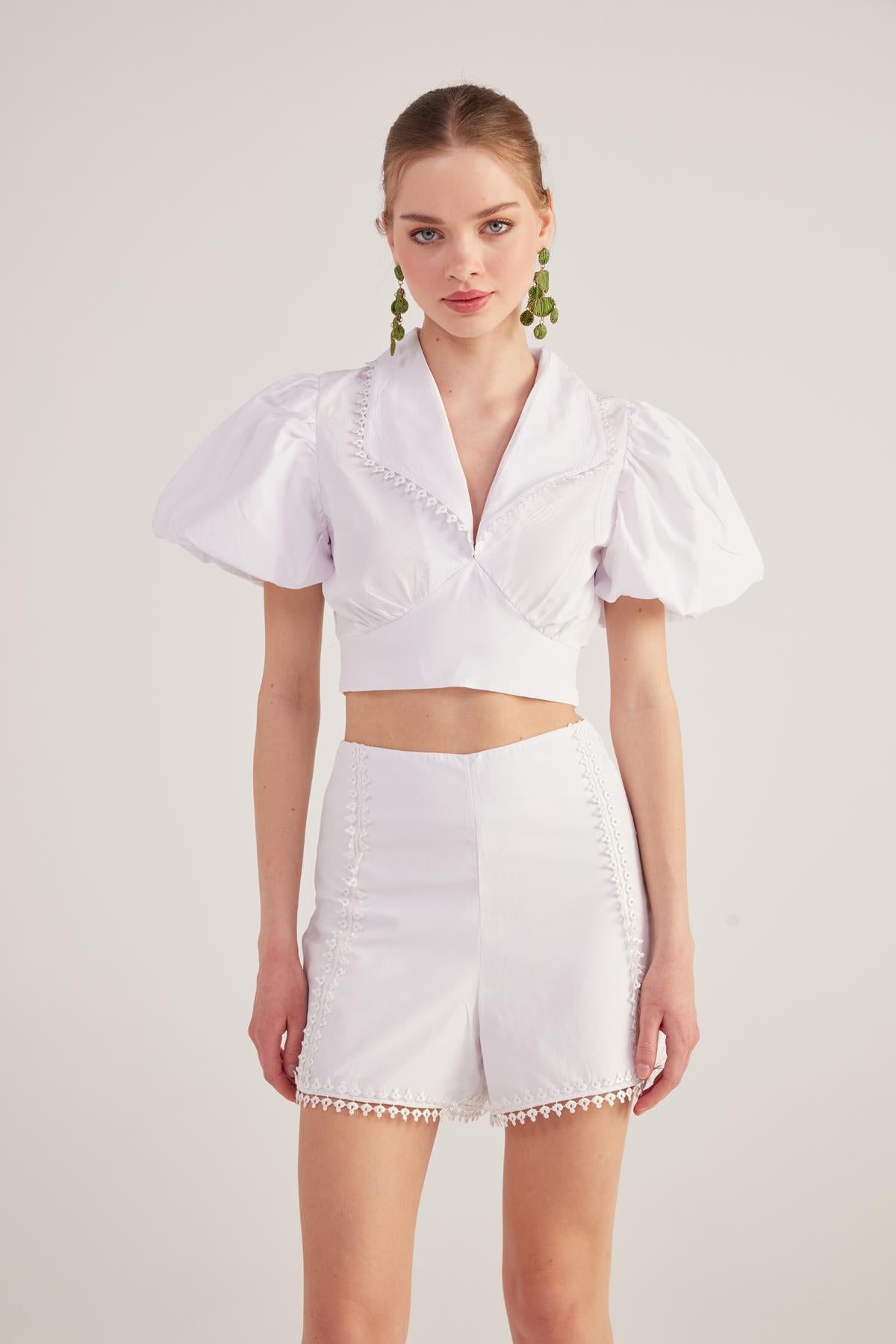 Astarlı, Brode Detaylı Poplin Fairy Şort Beyaz