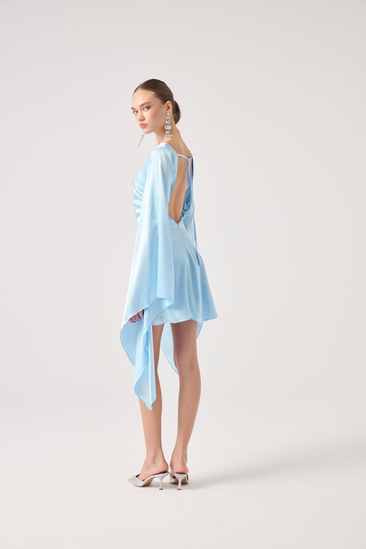 Sırtı Açık İspanyol Kol Saten Halle Elbise Mavi Mavi L