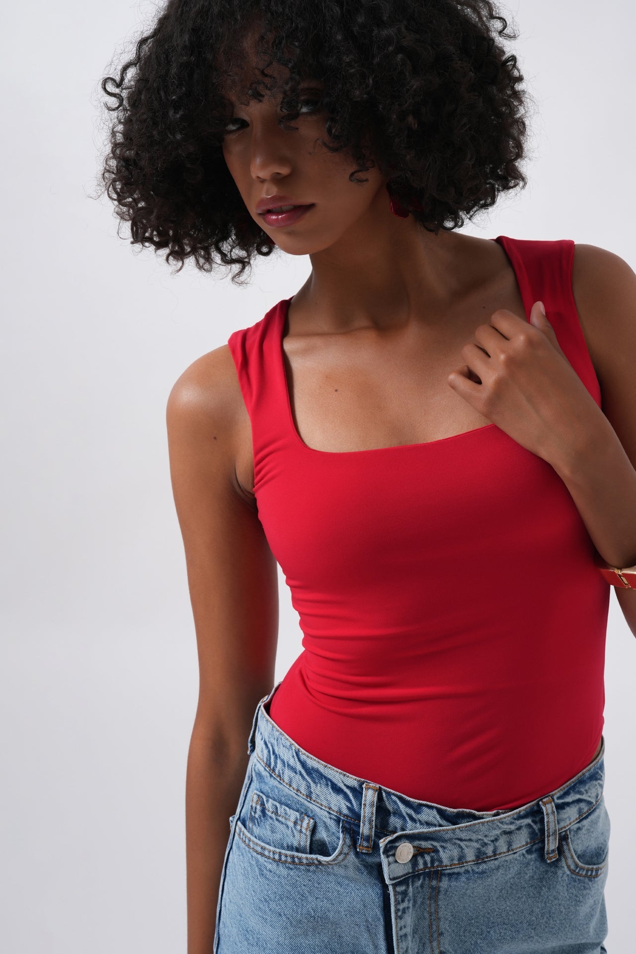 Kare Yaka Kalın Askılı Kırmızı Bodysuit