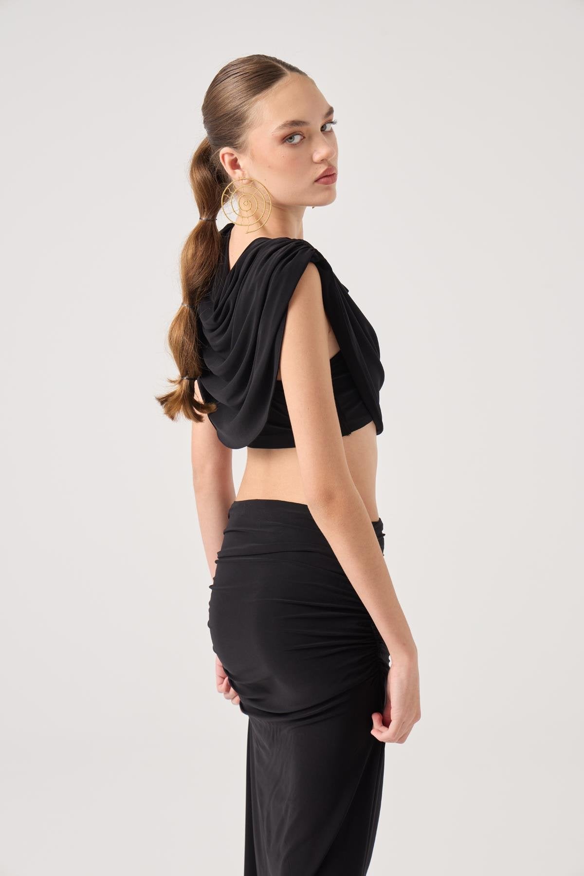 Pelerinli Askılı Büstiyerli ve Uzun Etekli 3lü Yulia Takım Siyah