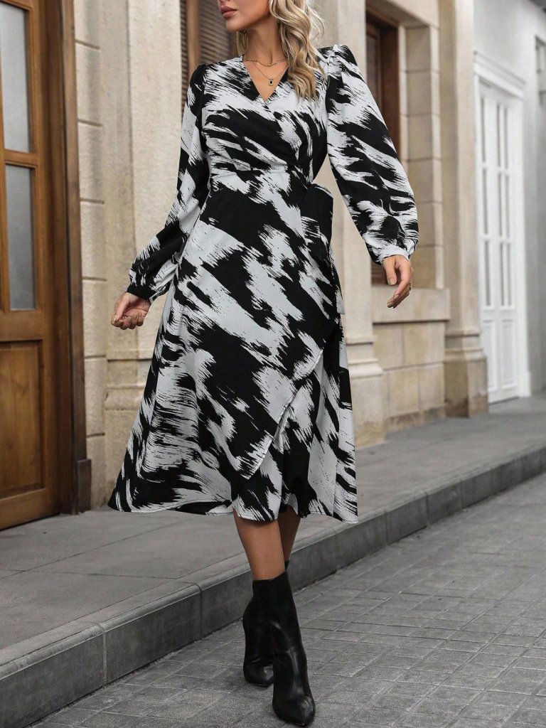 Kadın Uzun Kollu Kruvaze Yakalı Yandan Bağlamalı Desenli Mini Modal Elbise