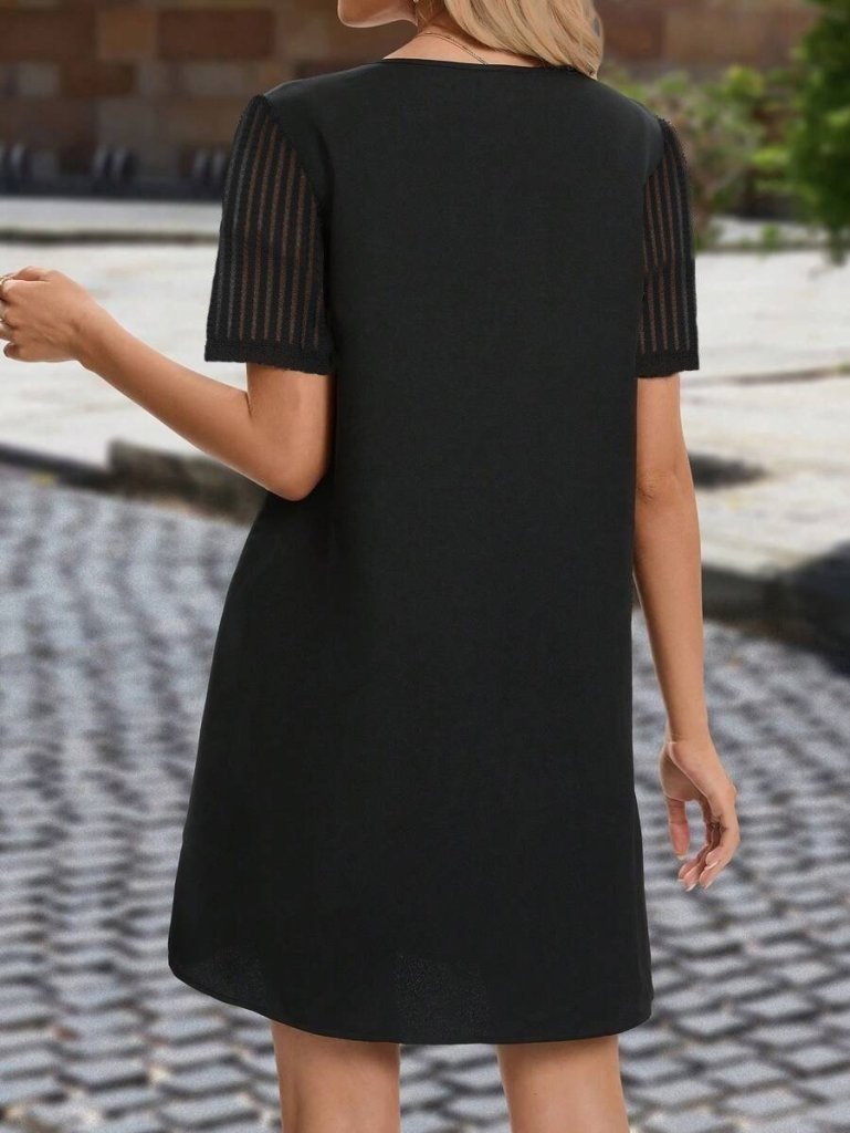 Women's Short-Sleeve V-Neck Short Shimmer Crepe Dress