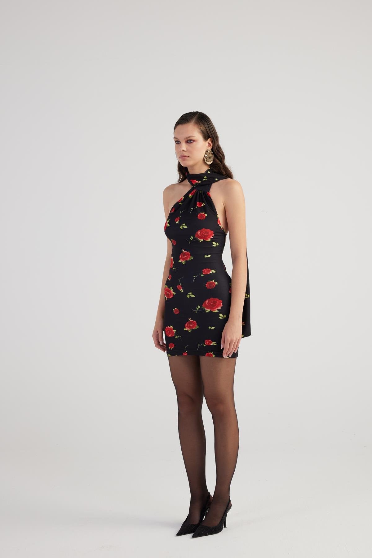 Şal Yaka Detaylı Gül Desenli Sırt Dekolteli Mini Helena Elbise Siyah