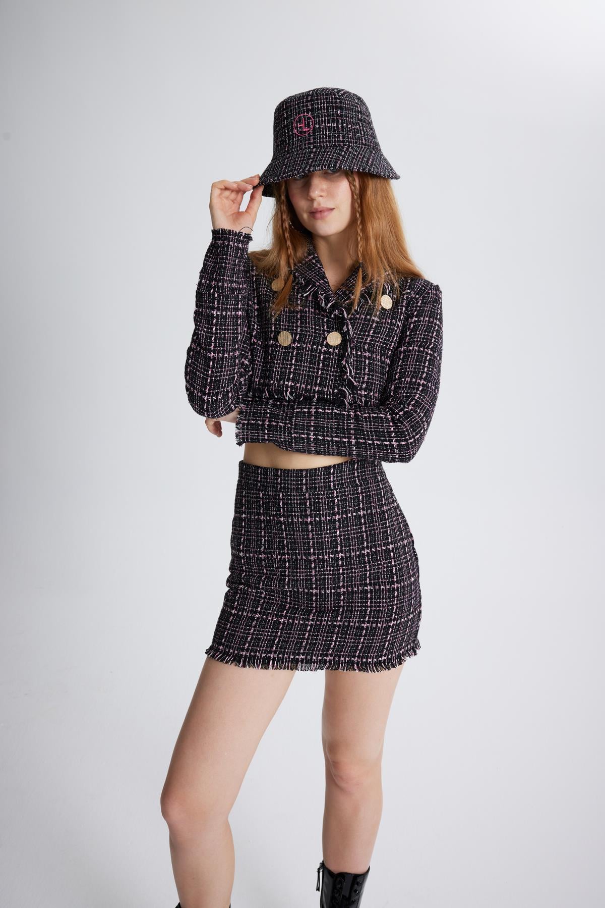 Tüvit Kumaş Logolu Bucket Tweed Şapka Siyah