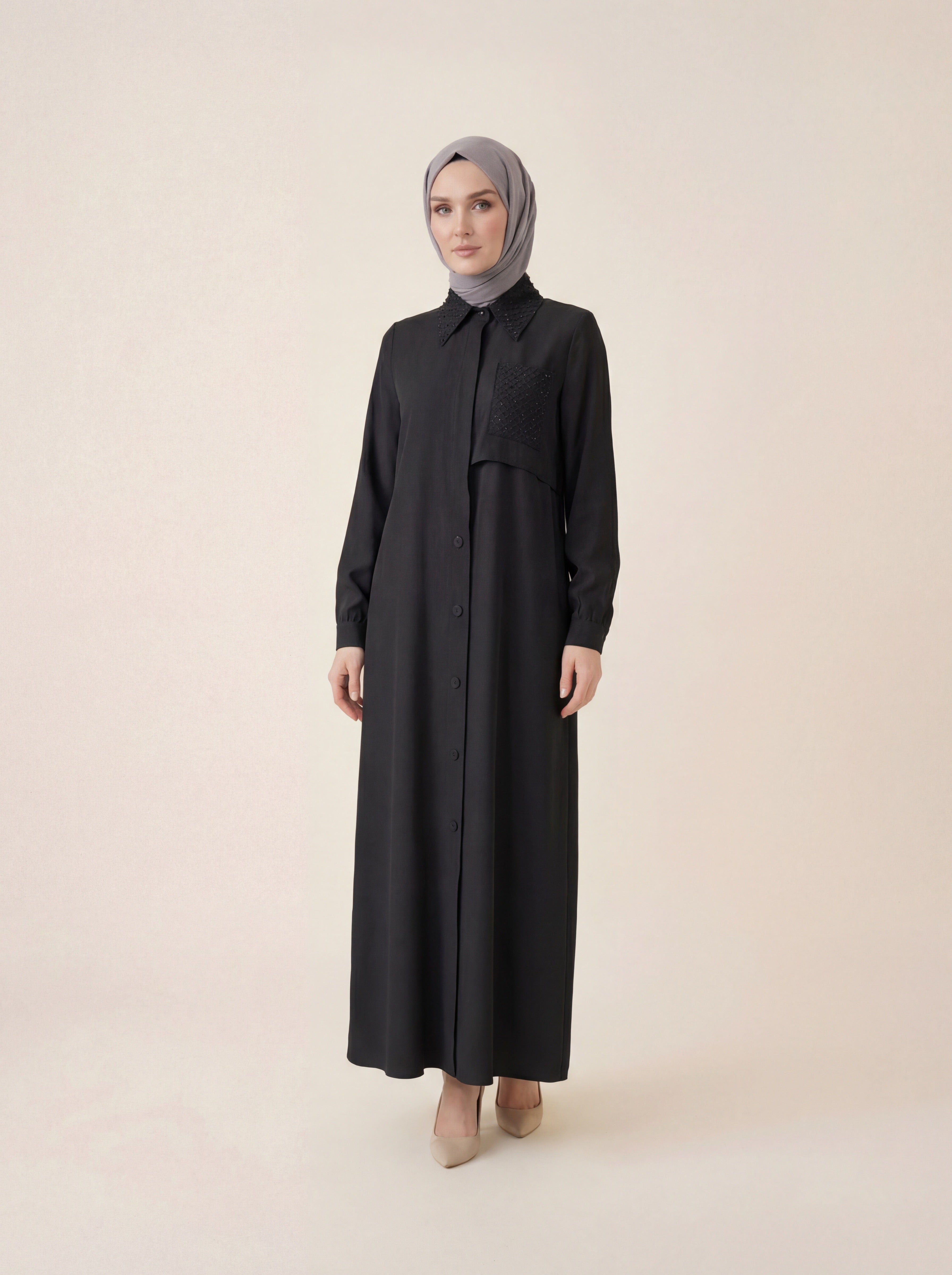 9537 Boncuk Nakışlı Ferace