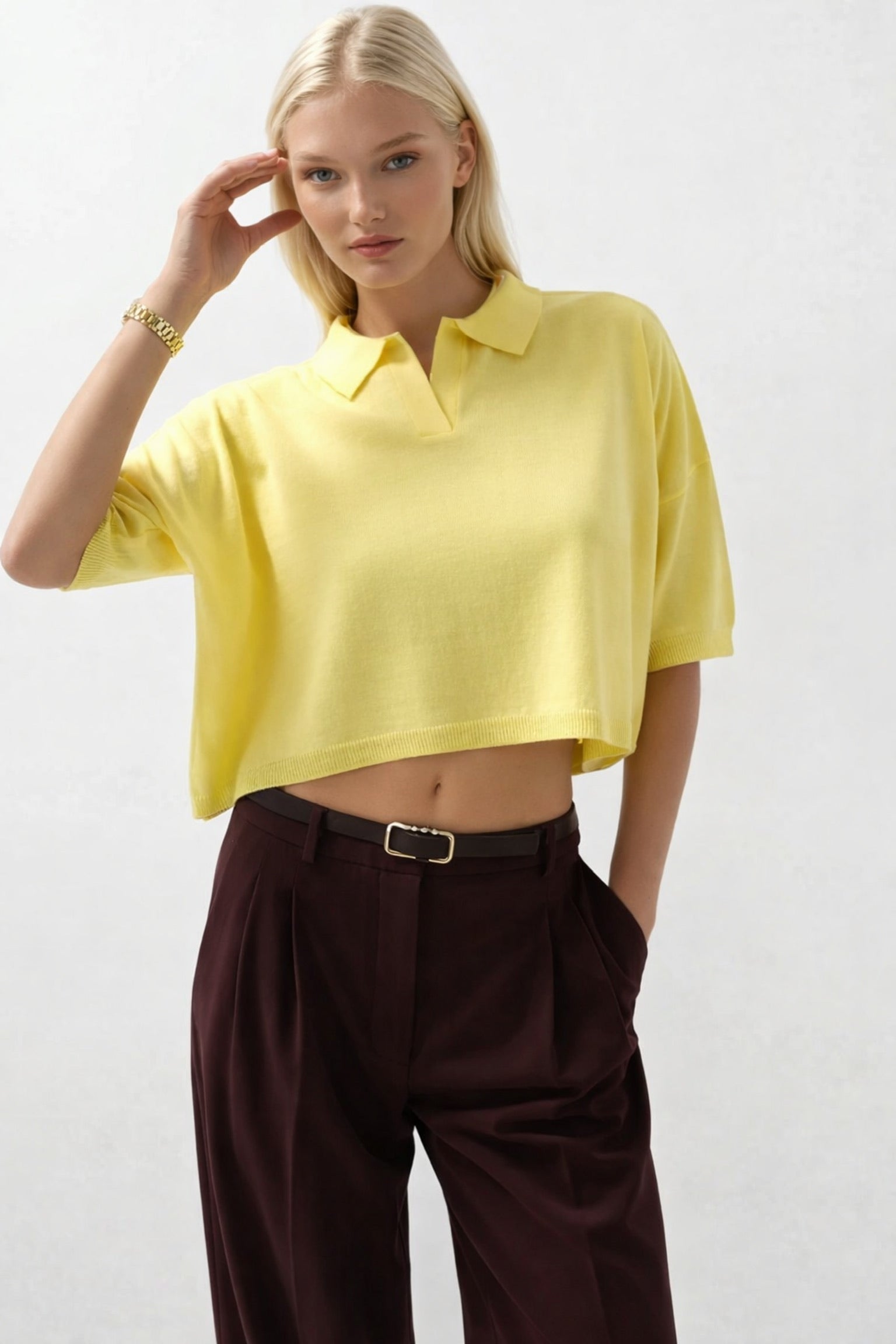 Polo Yaka Crop Dokulu Sarı Bluz