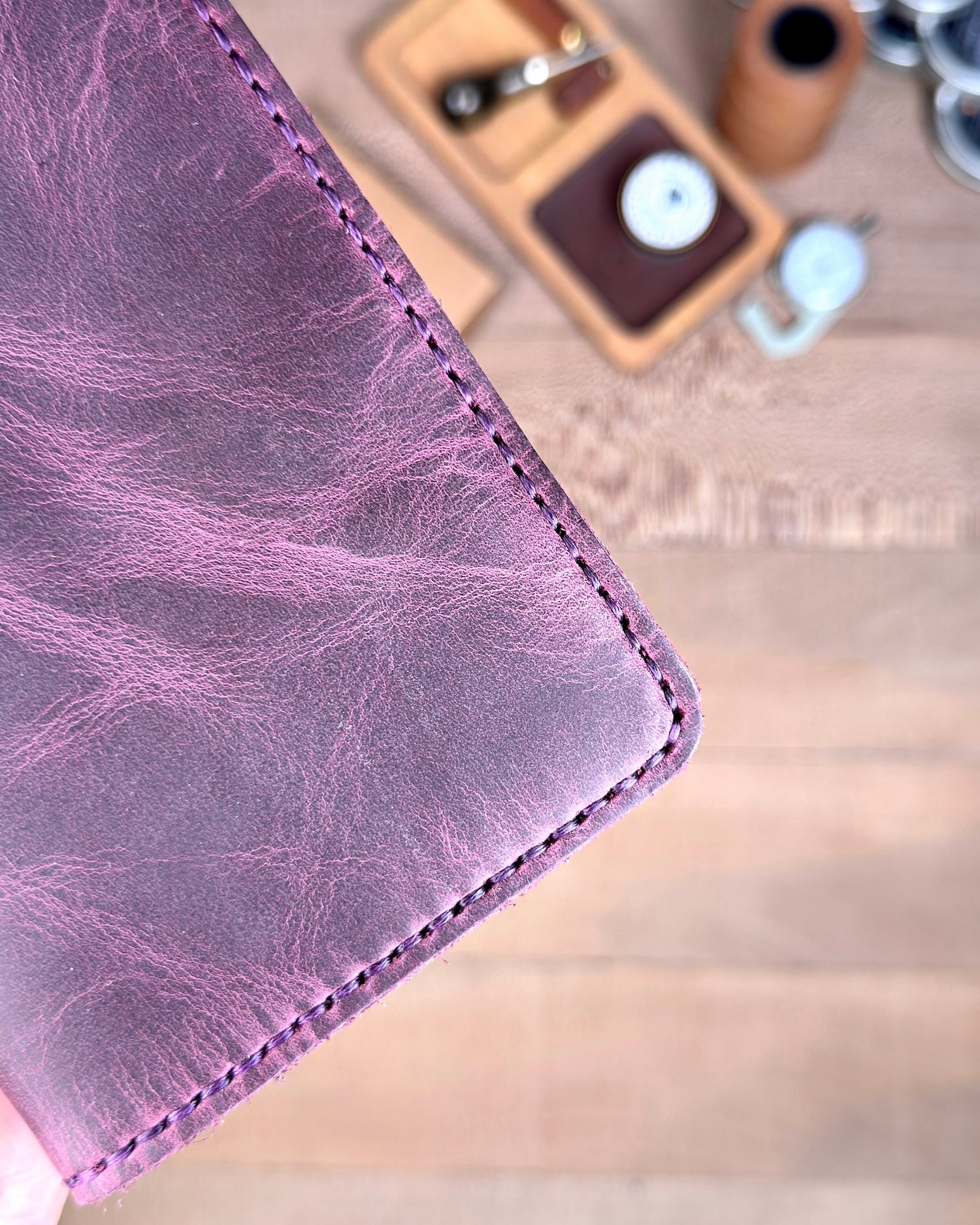 Defter Kılıfı – Mürdüm Renk Hakiki Deri, Kapaklı Model | 2051