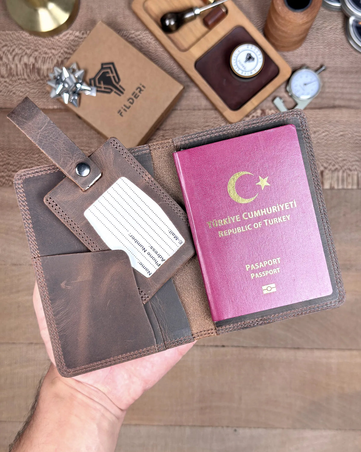 Pasaport Kabı ve Valiz Etiketi Hakiki Deri 2038 - Kahve
