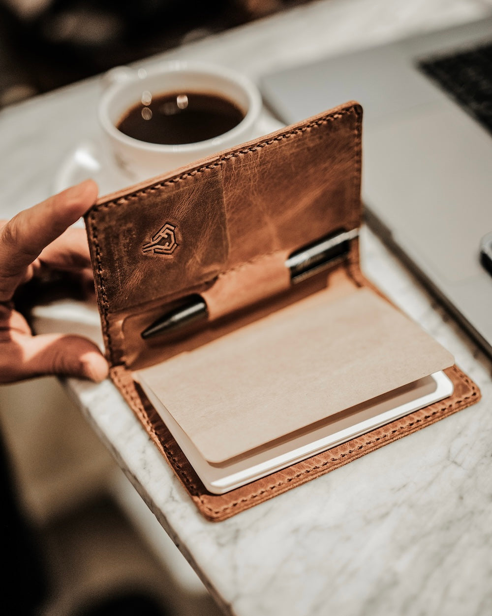 Defter Kılıfı – Fındık Renk Hakiki Deri, Kapaklı Model | 2051