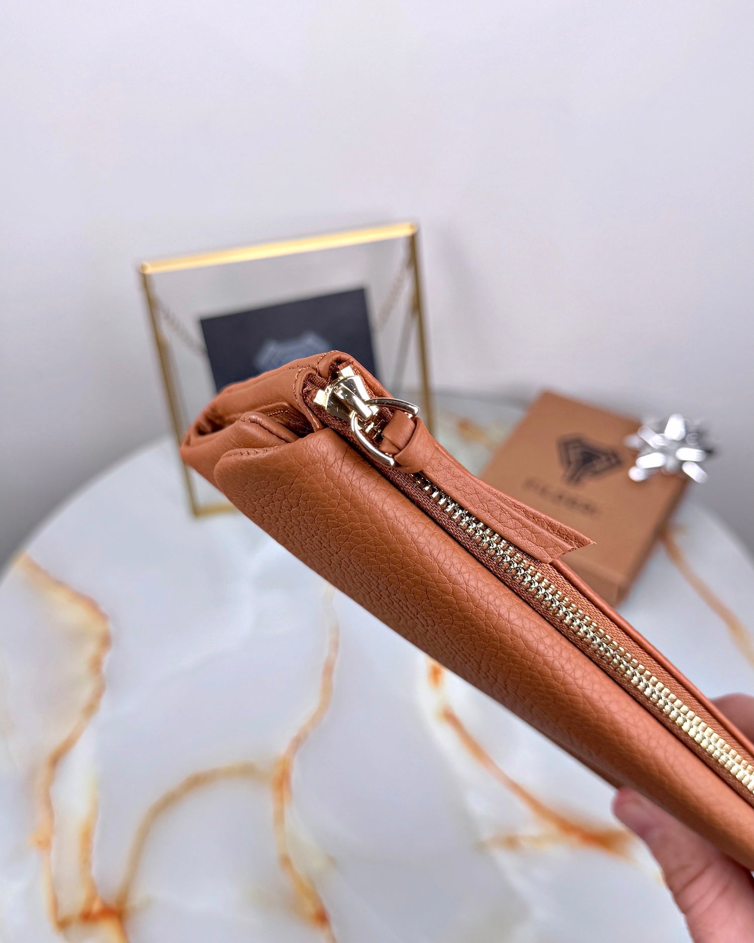 Telefon Bölmeli Cüzdan – Taba Yumuşak Hakiki Deri | 2049